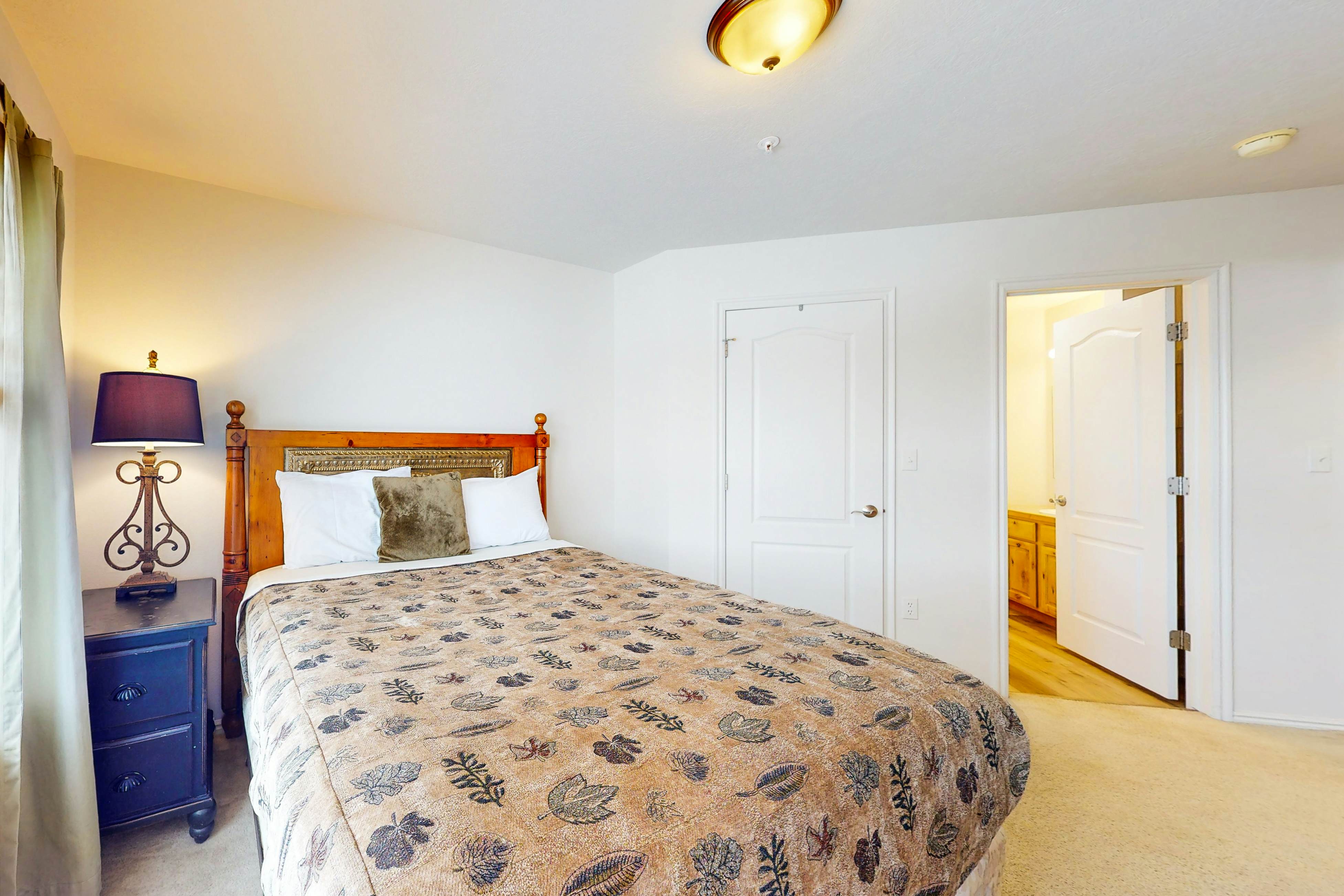 Mayflower North Star H202 at Fox Bay