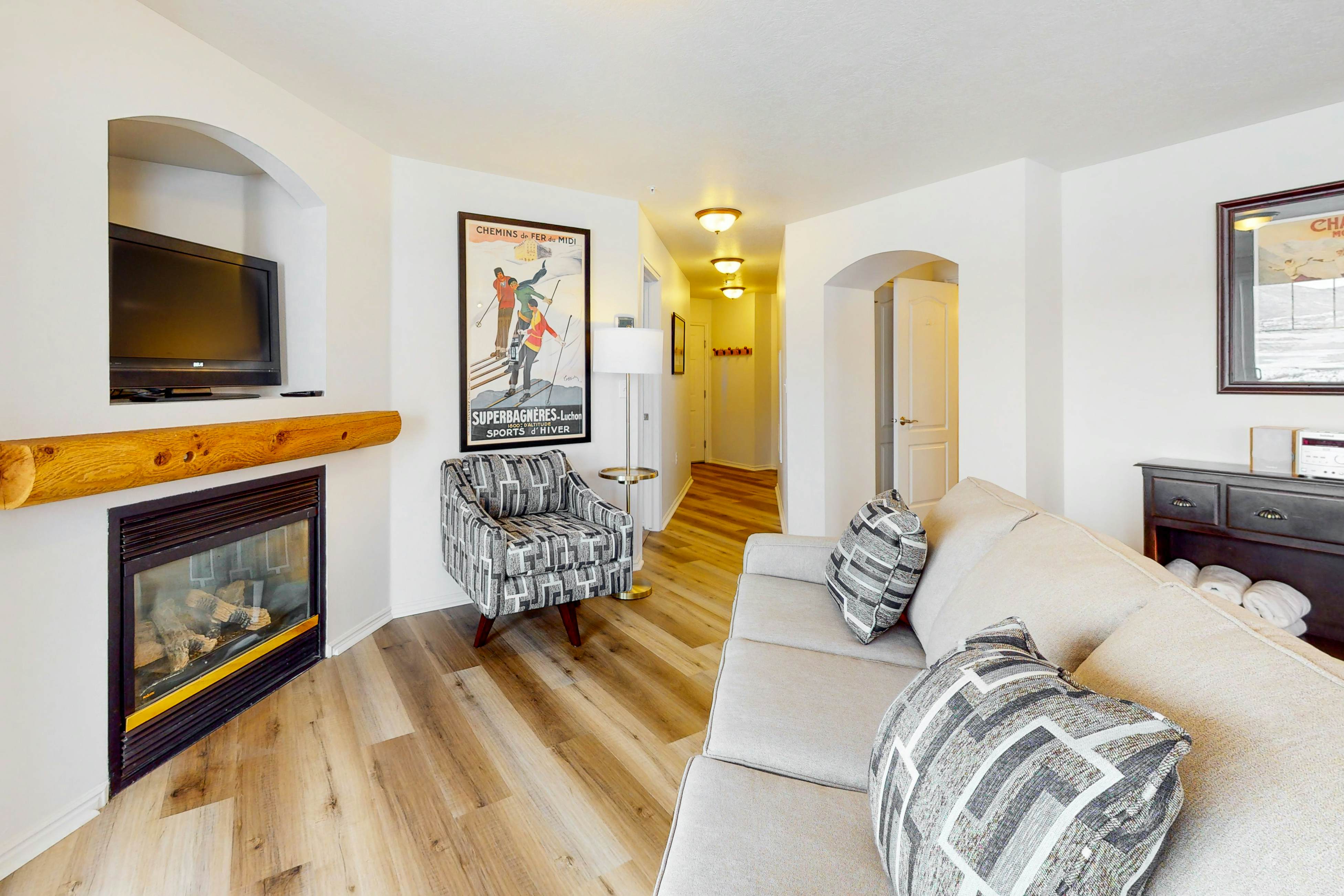 Mayflower North Star H202 at Fox Bay