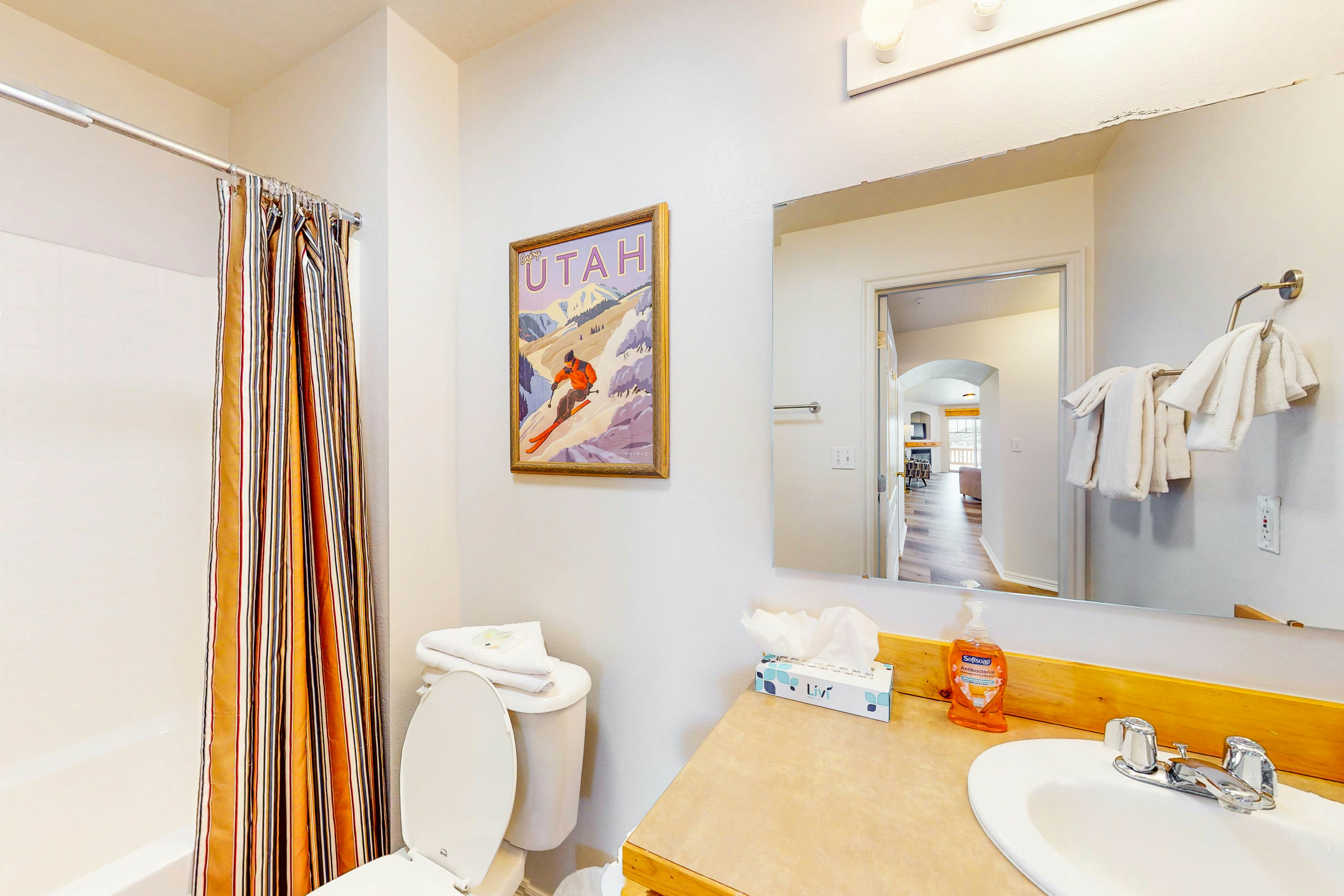 Mayflower North Star H202 at Fox Bay