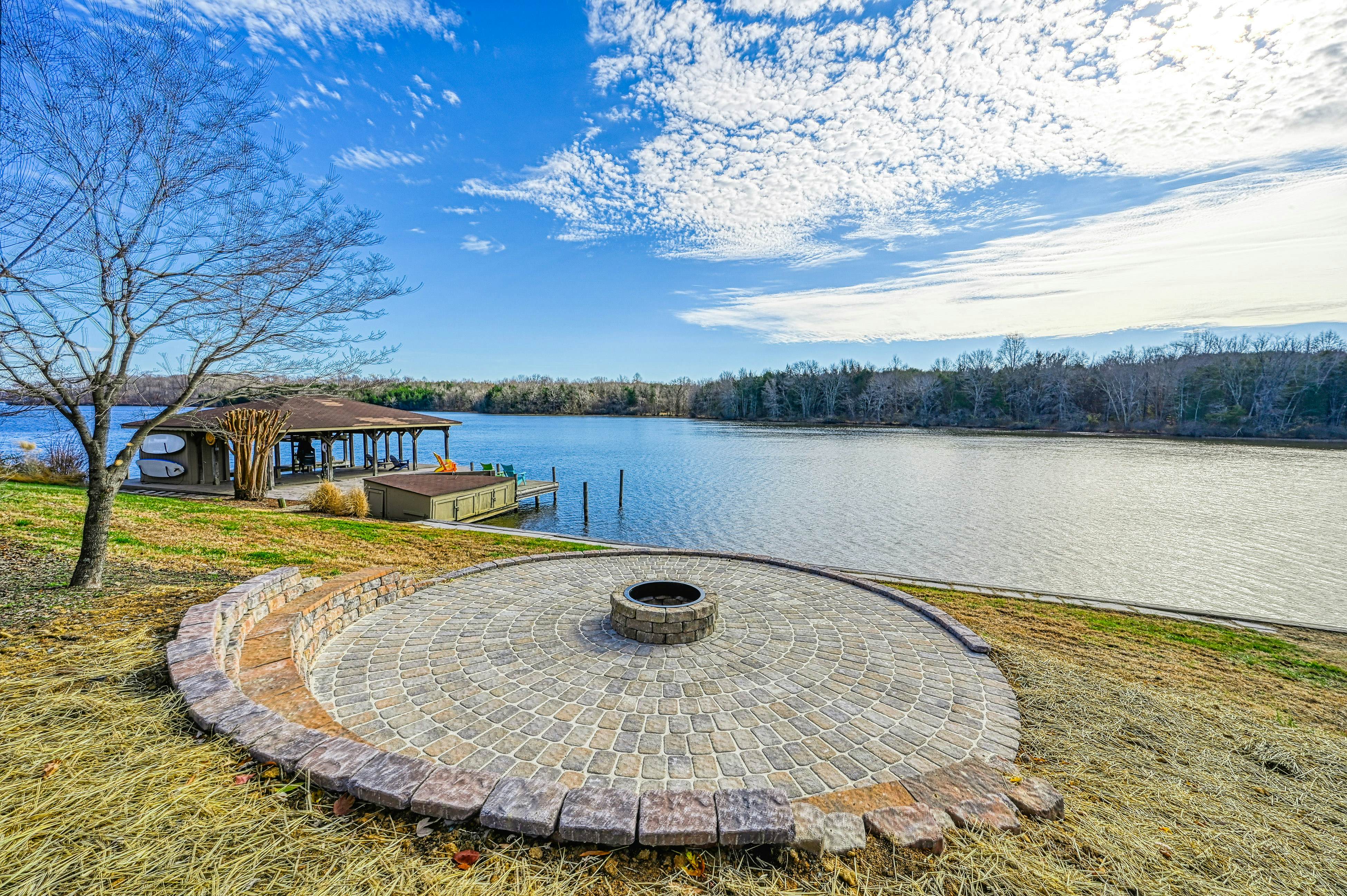 Flying Moose Lodge at Lake Anna