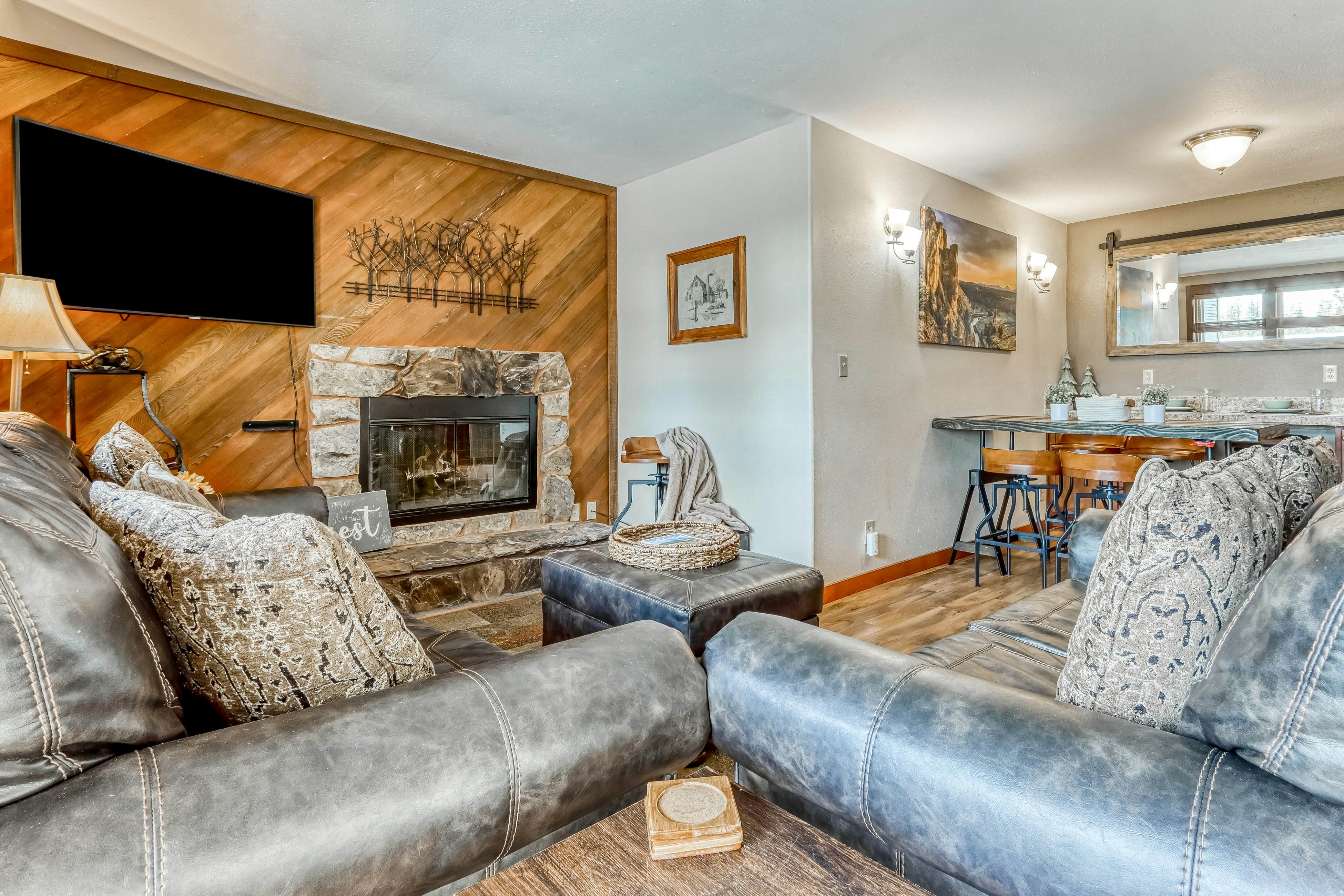 Seventh Mountain Resort Unit 713