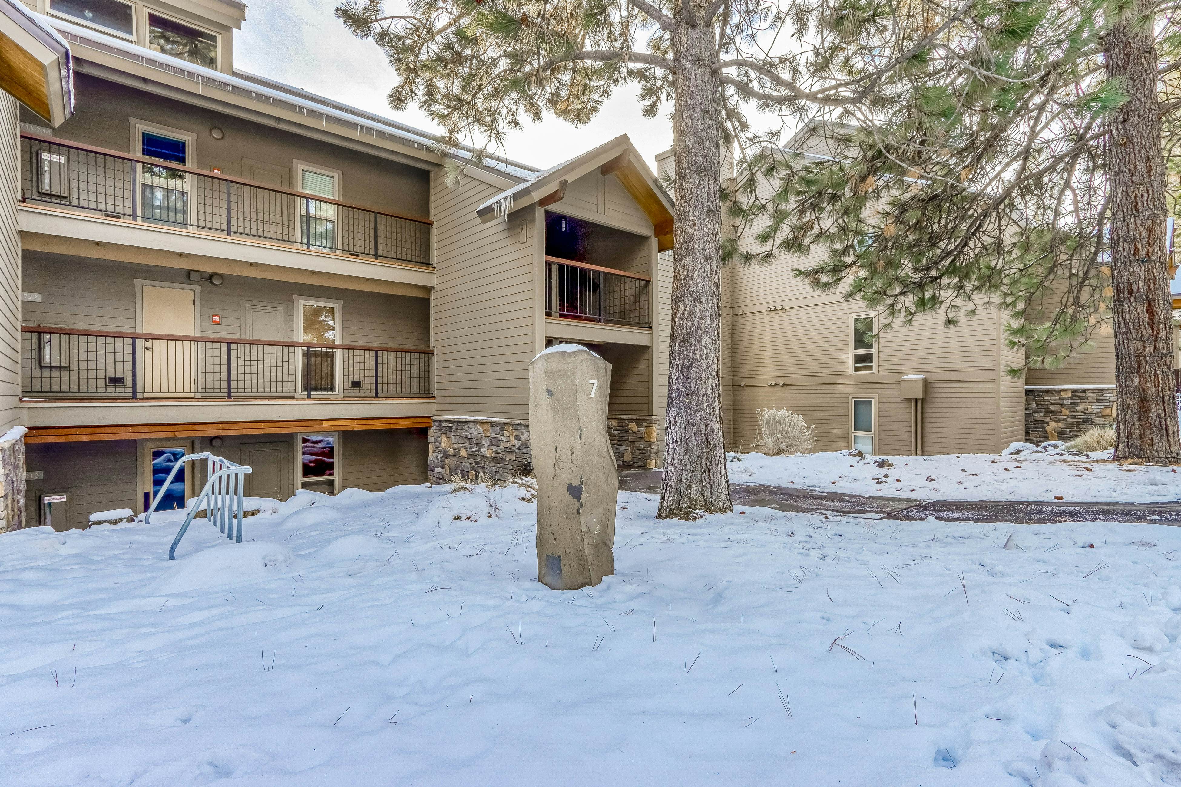 Seventh Mountain Resort Unit 713