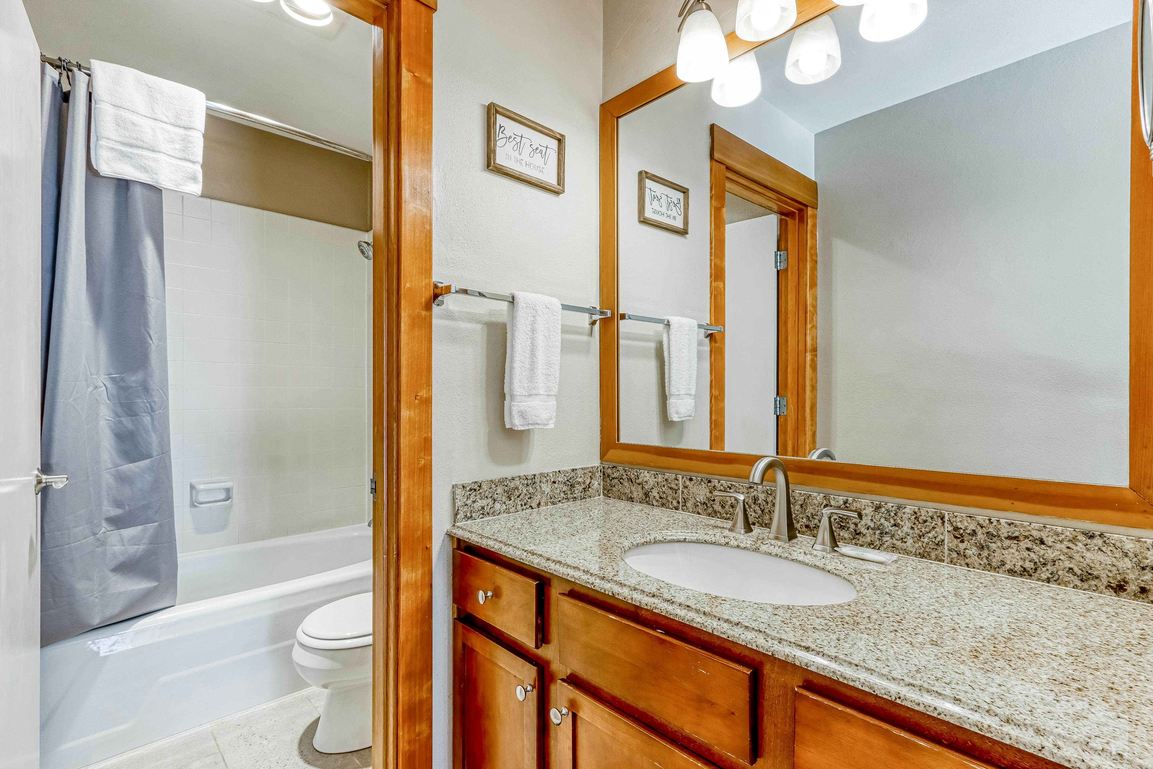 Seventh Mountain Resort Unit 713