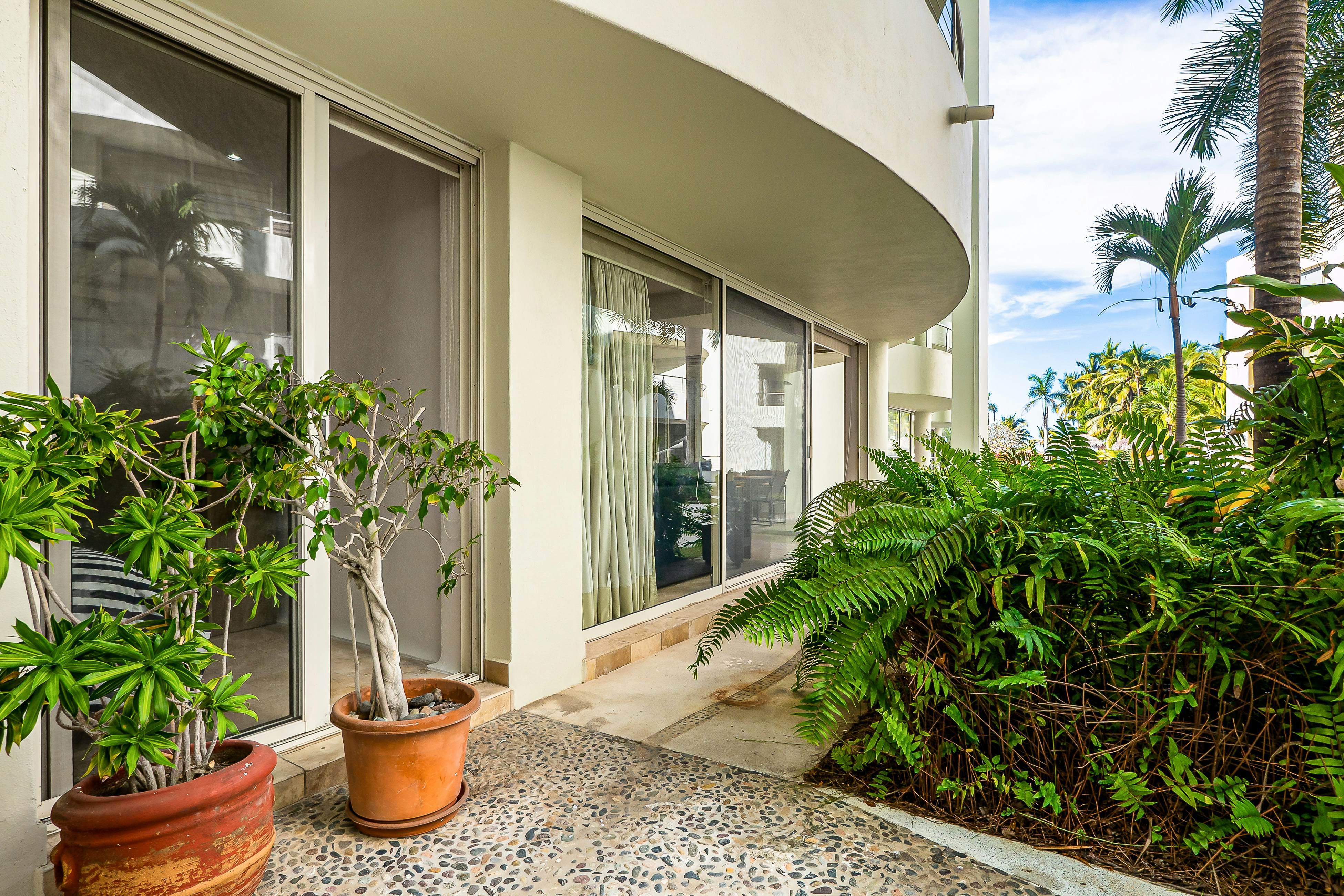 Nitta Condo # 04, PB