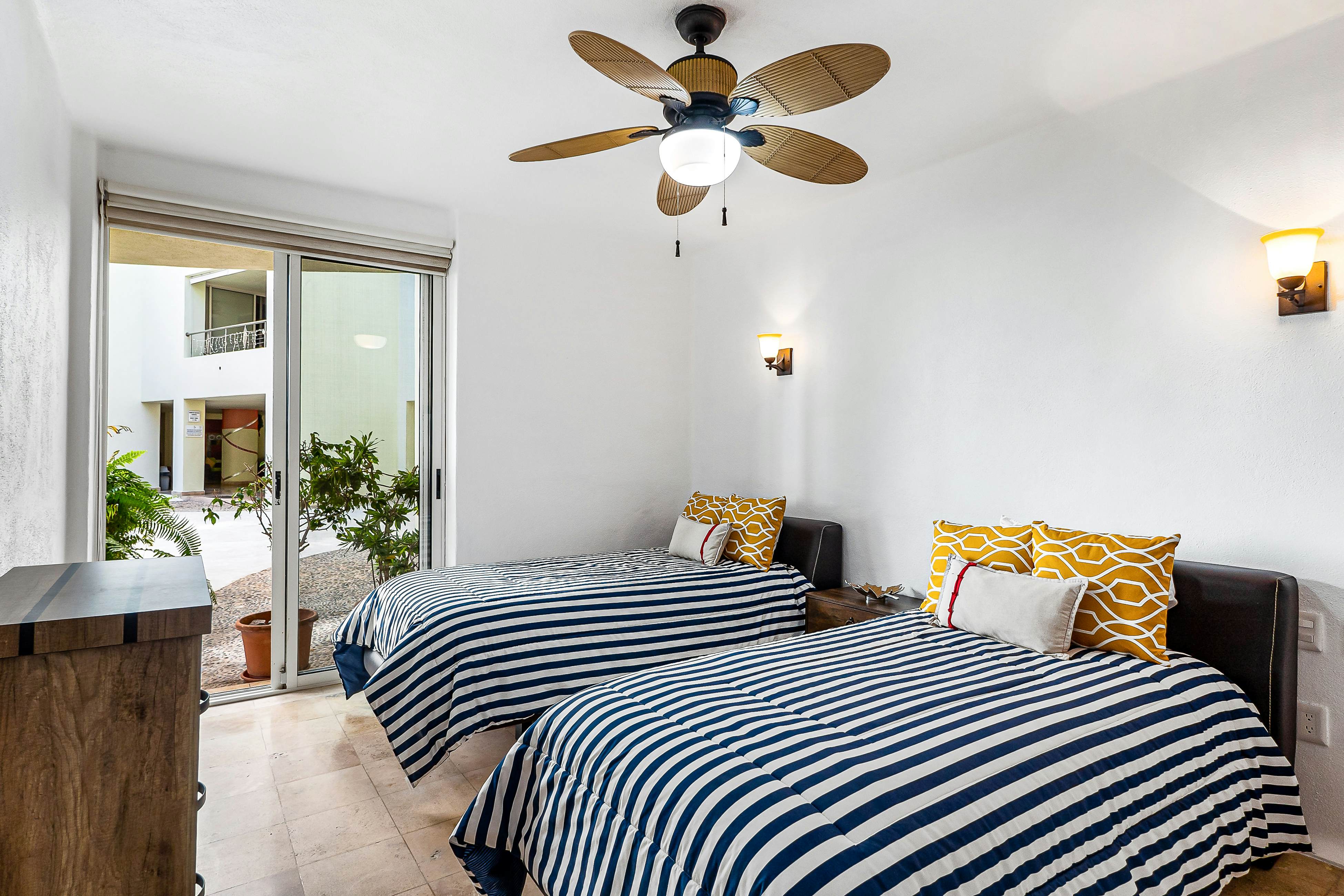 Nitta Condo # 04, PB