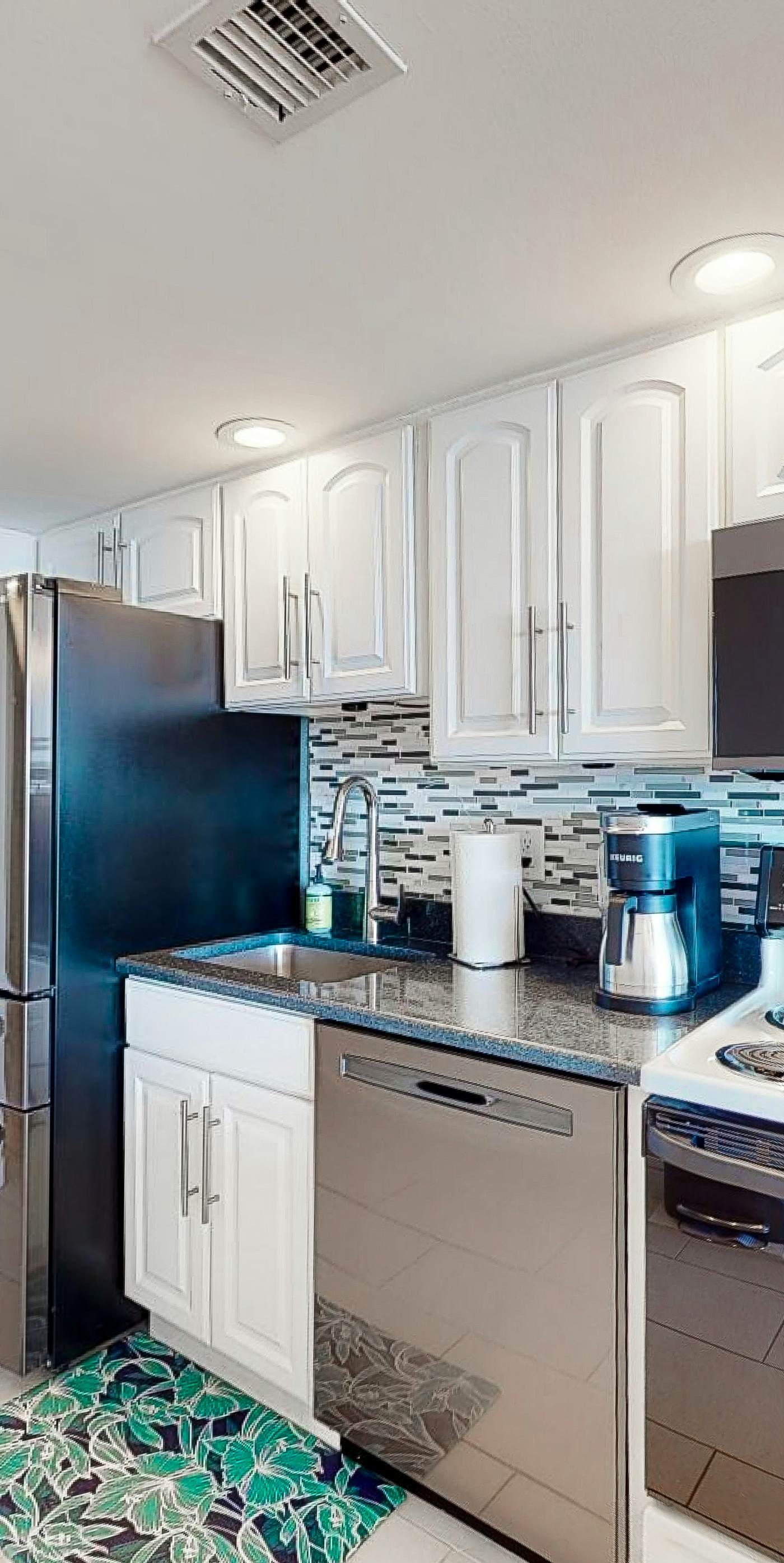 Fountainhead Towers 1004