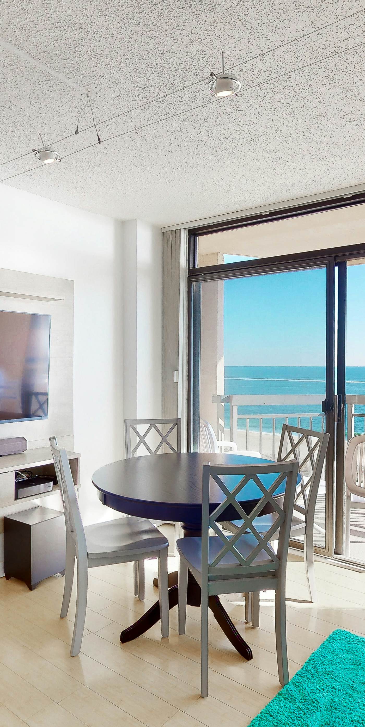 Fountainhead Towers 1004