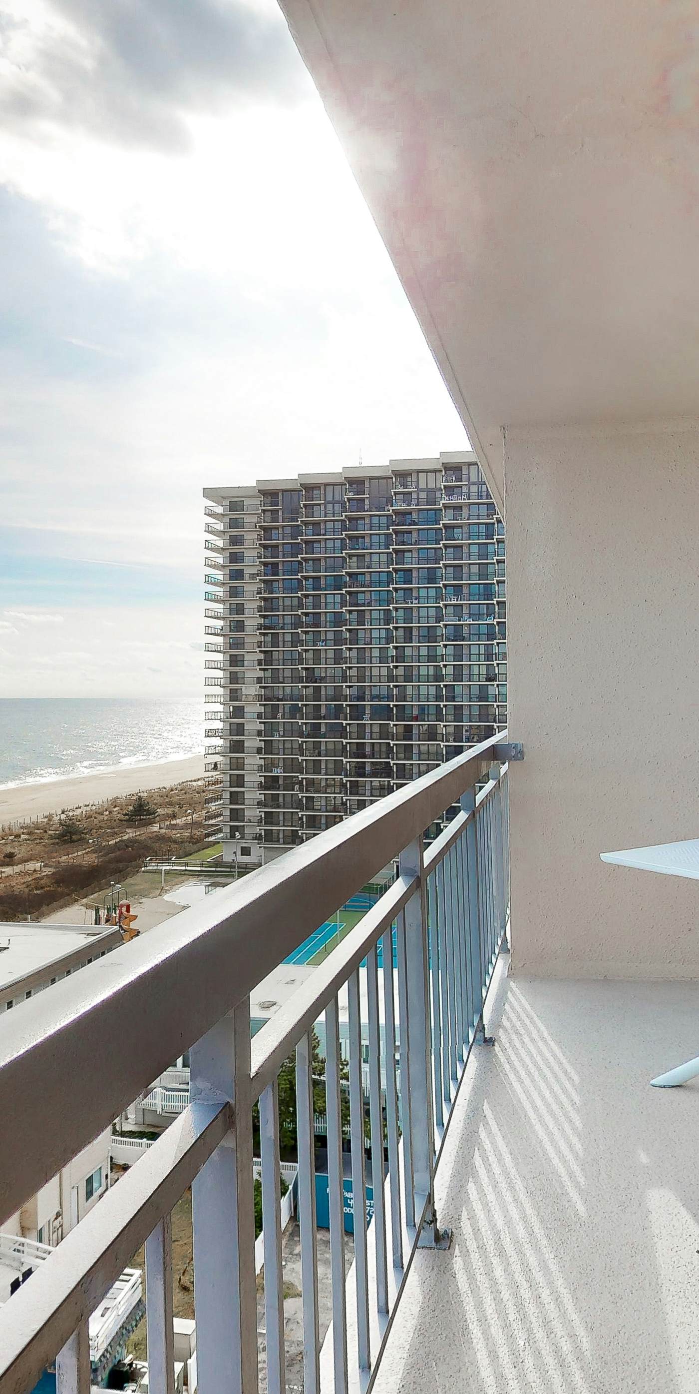 Fountainhead Towers 1004