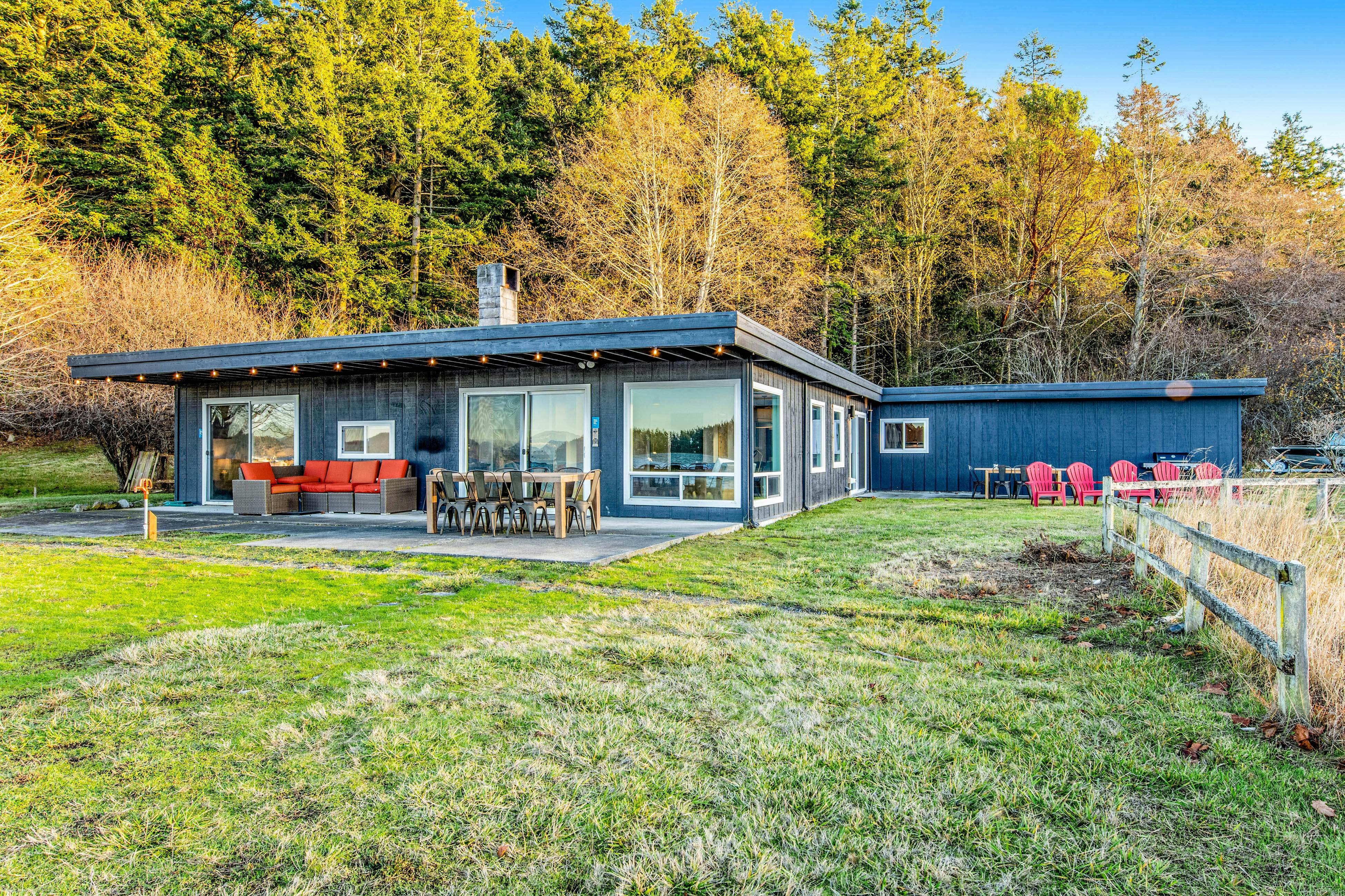 Lopez Island Mud Bay Waterfront home