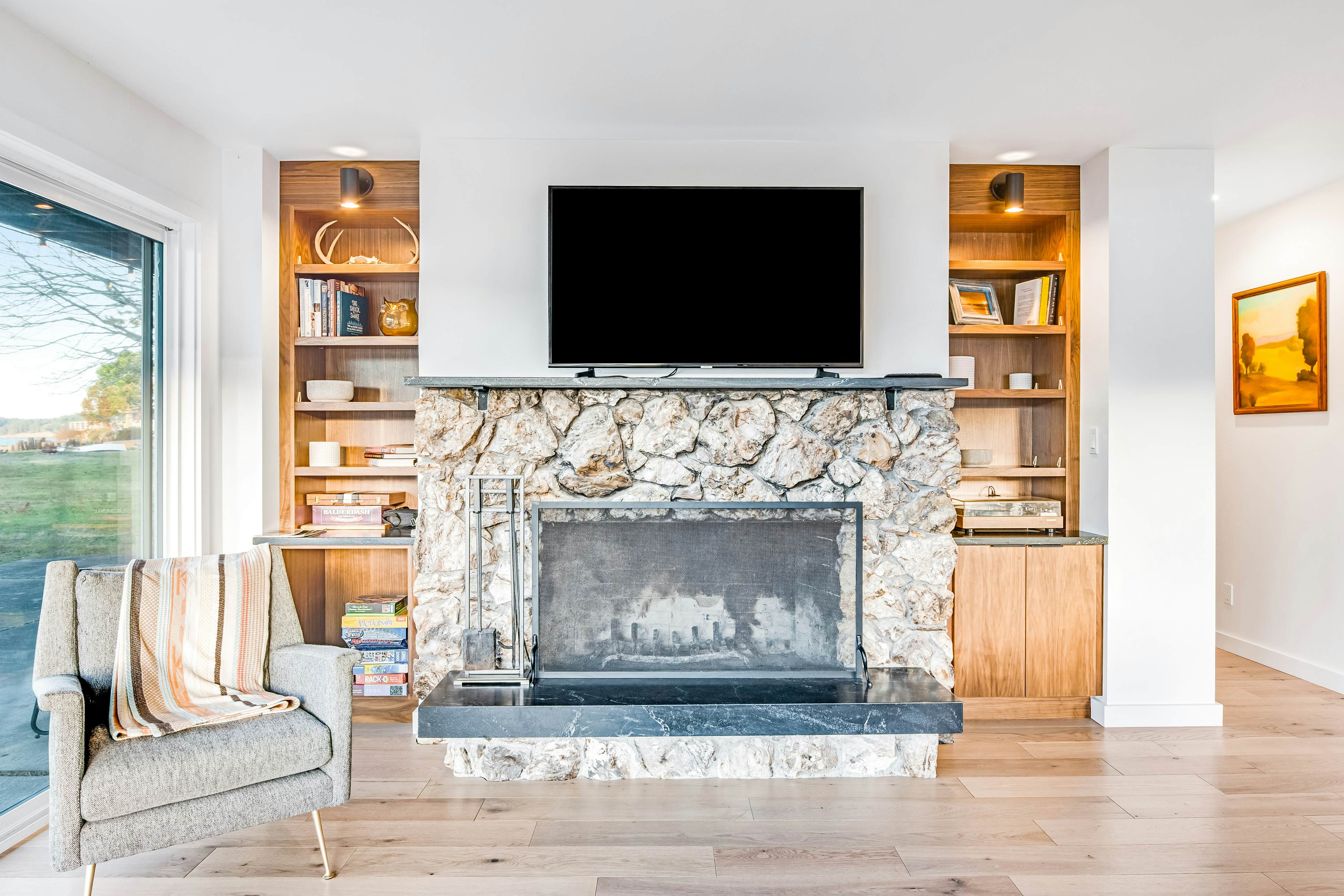 Lopez Island Mud Bay Waterfront home