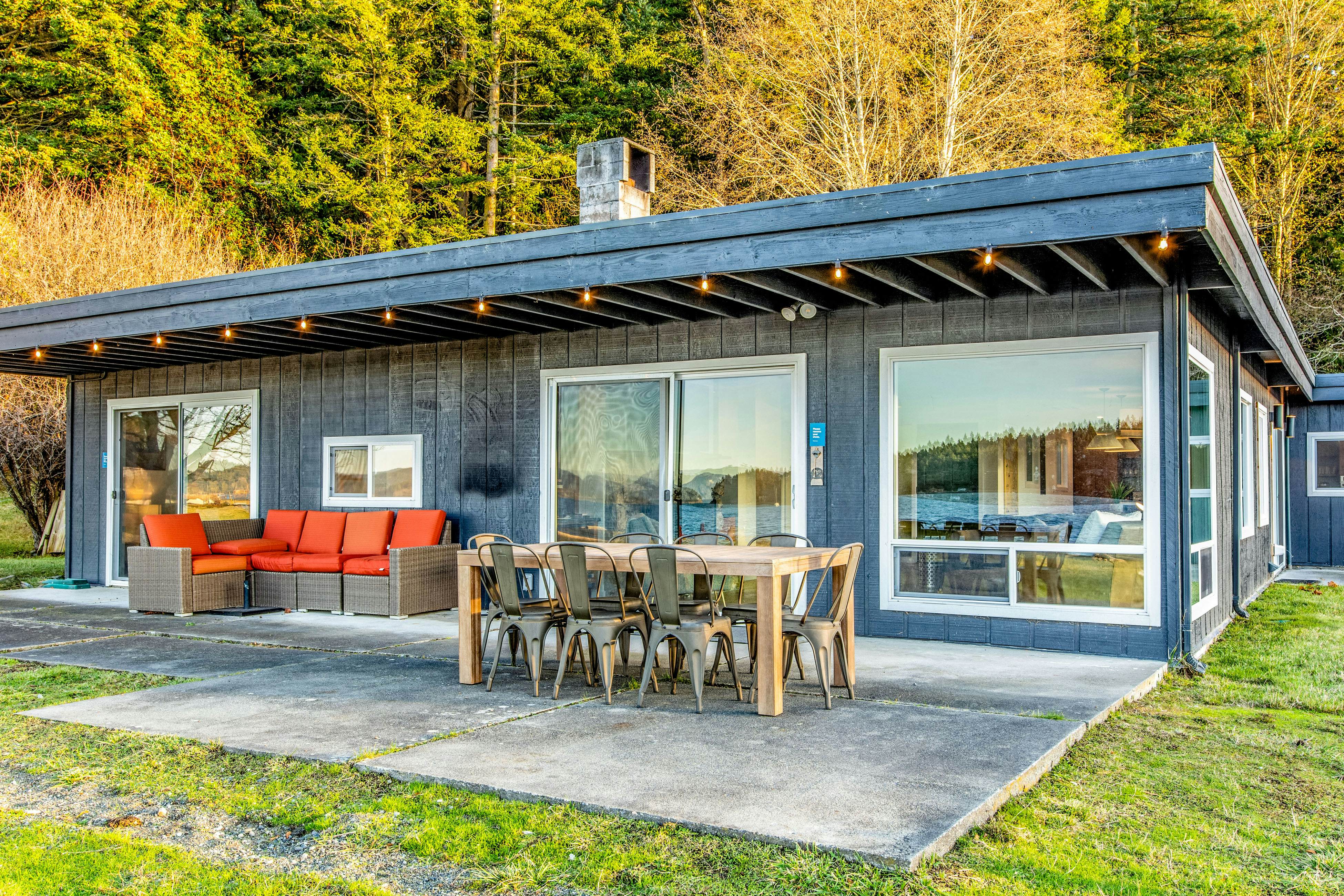 Lopez Island Mud Bay Waterfront home