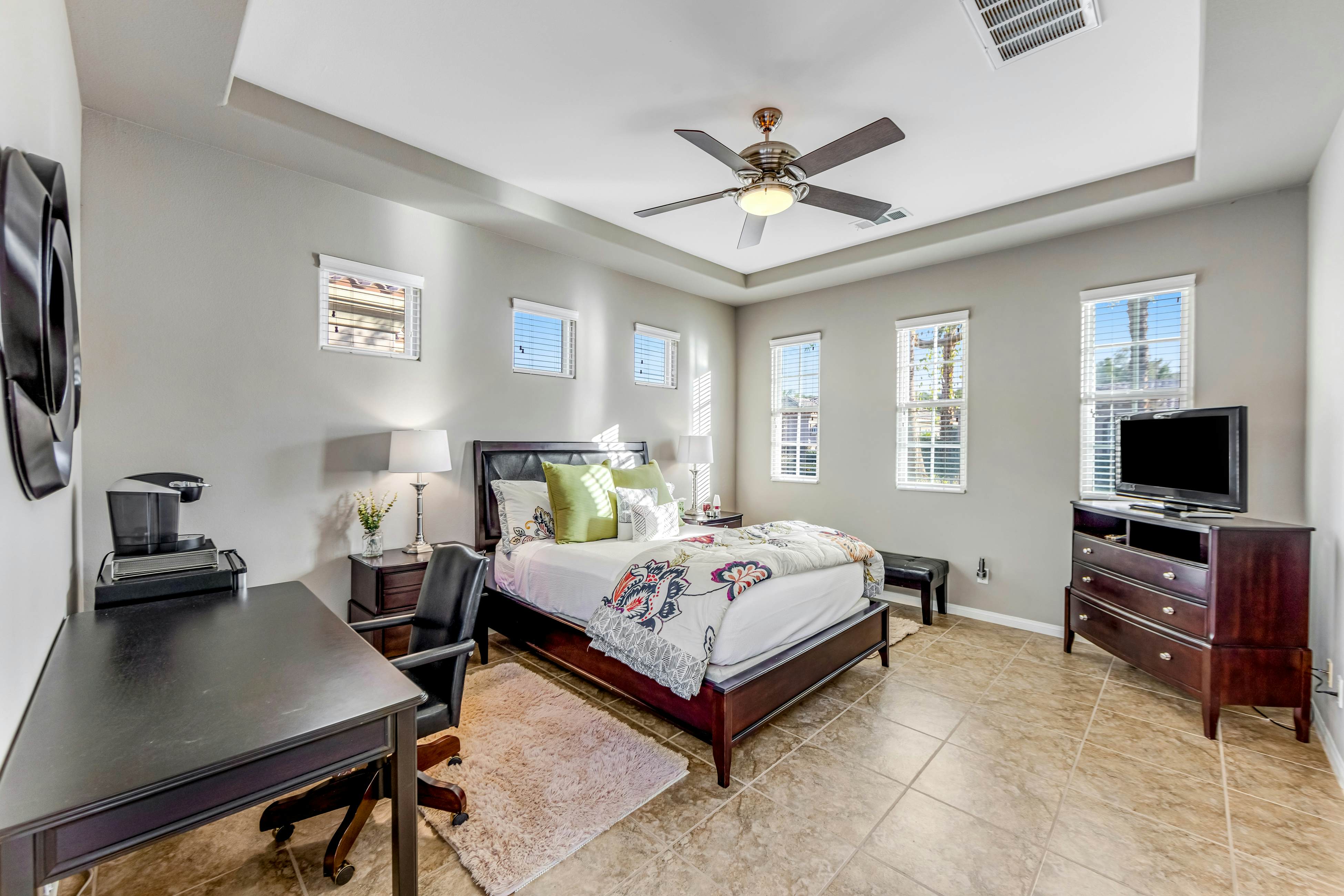 Snowbird Oasis - Festival Escape 