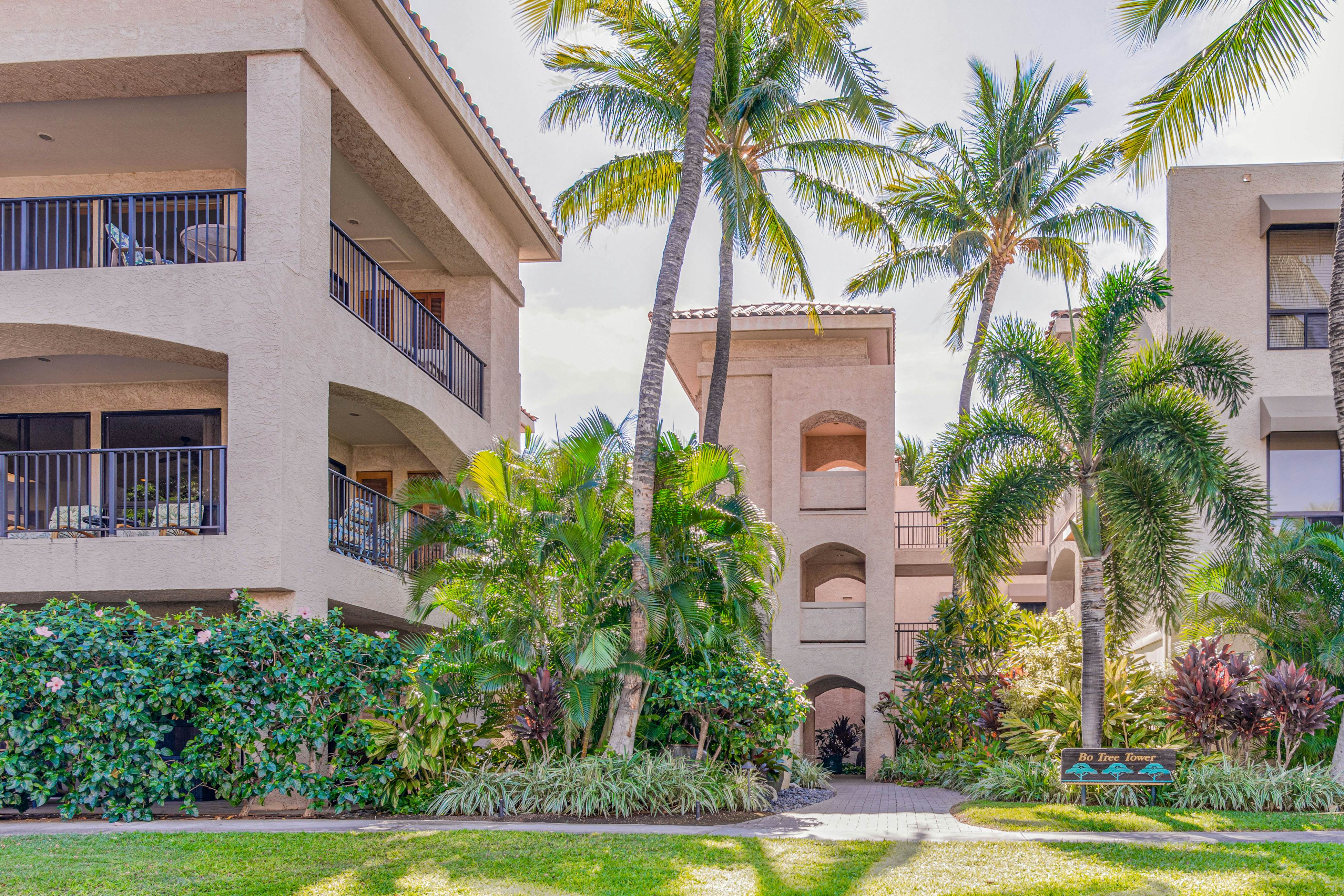 Tropical Getaway at the Shores Waikoloa Beach #138