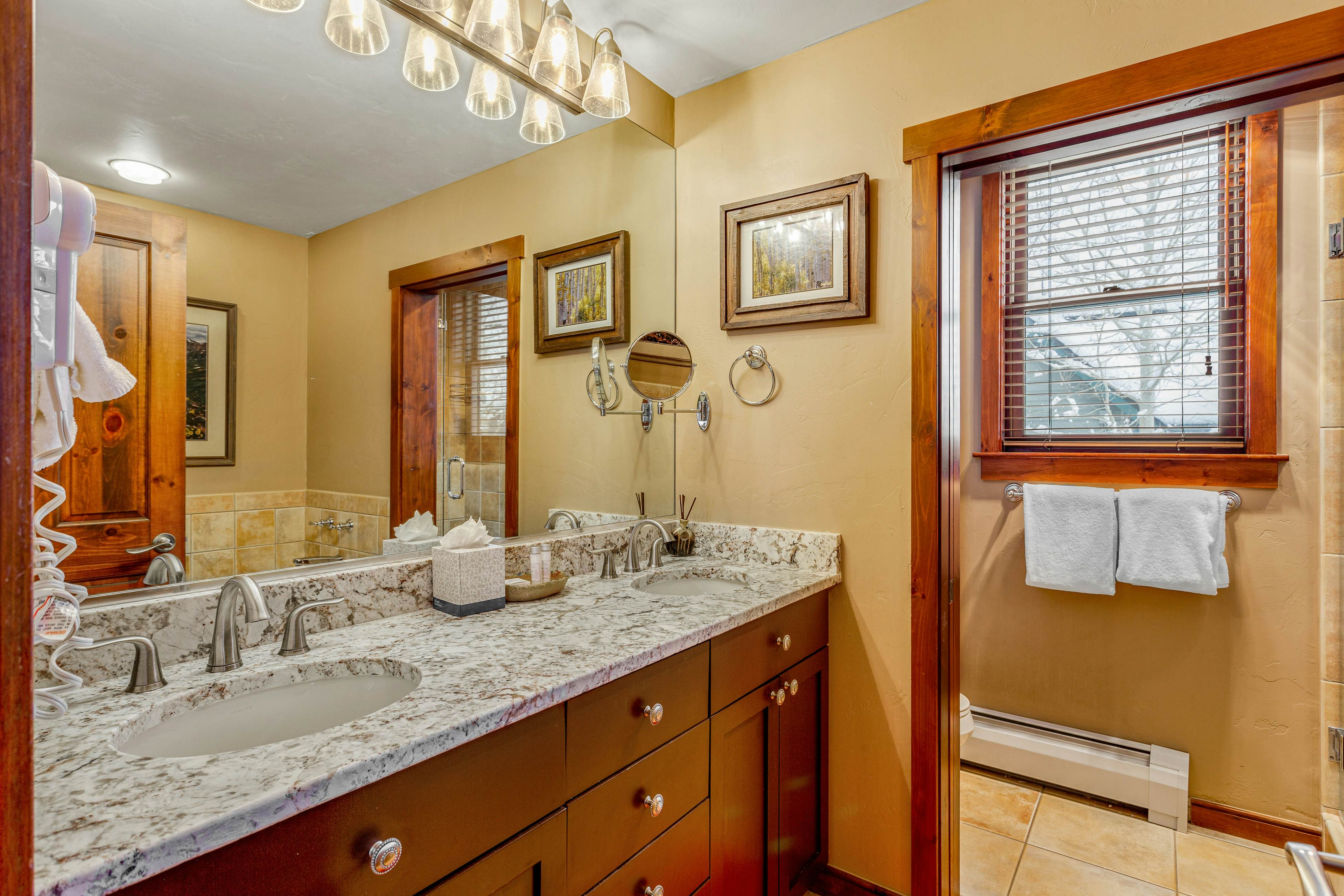 Main Street Junction #27