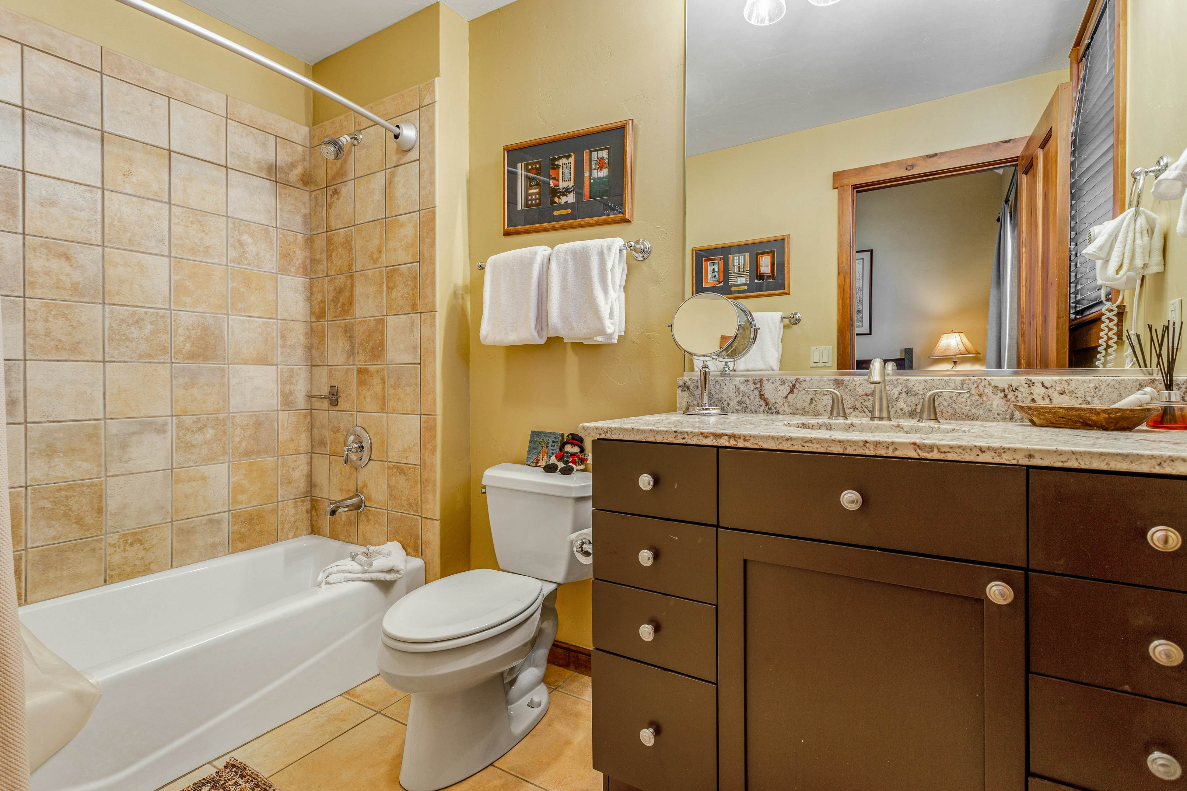 Main Street Junction #27