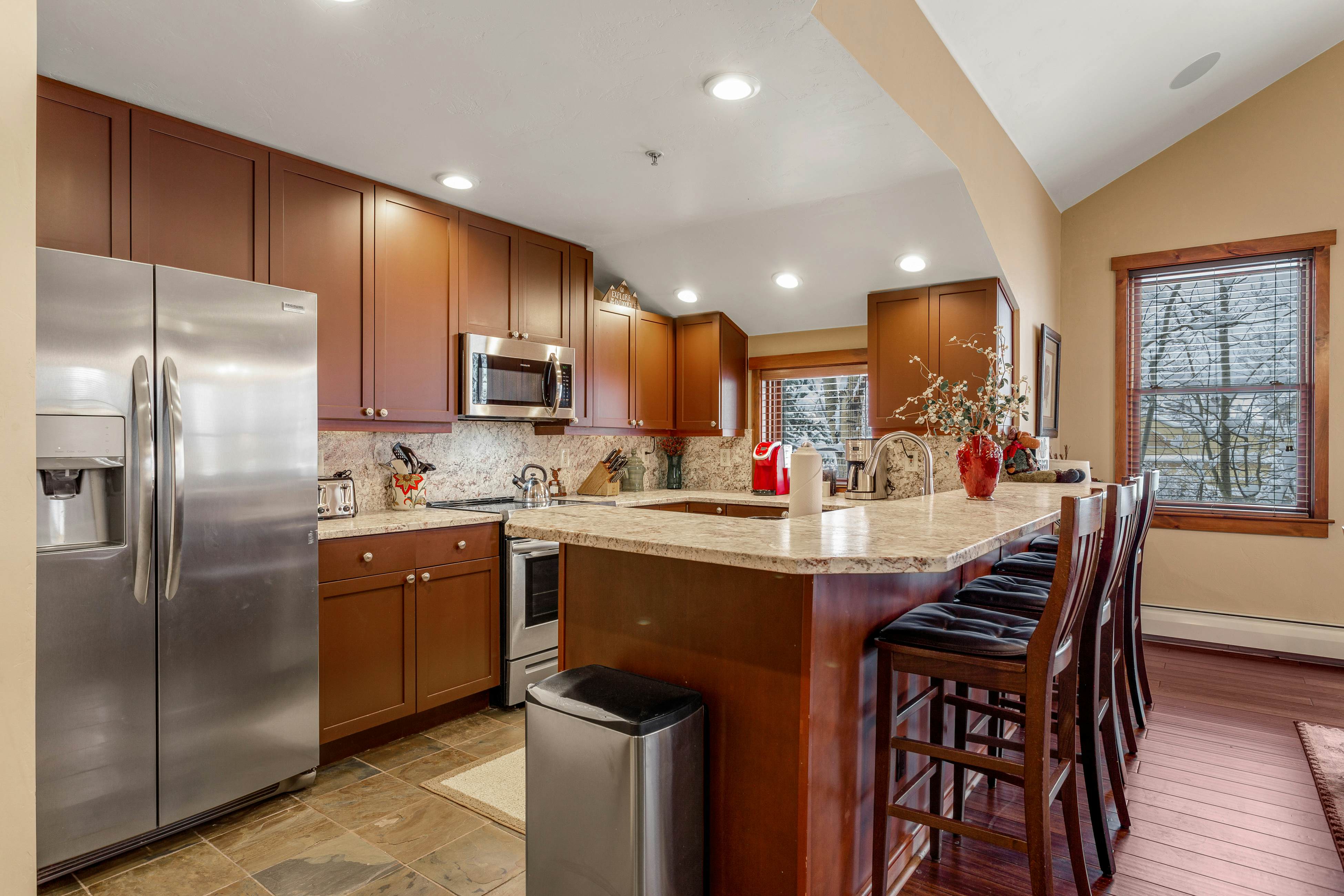 Main Street Junction #27