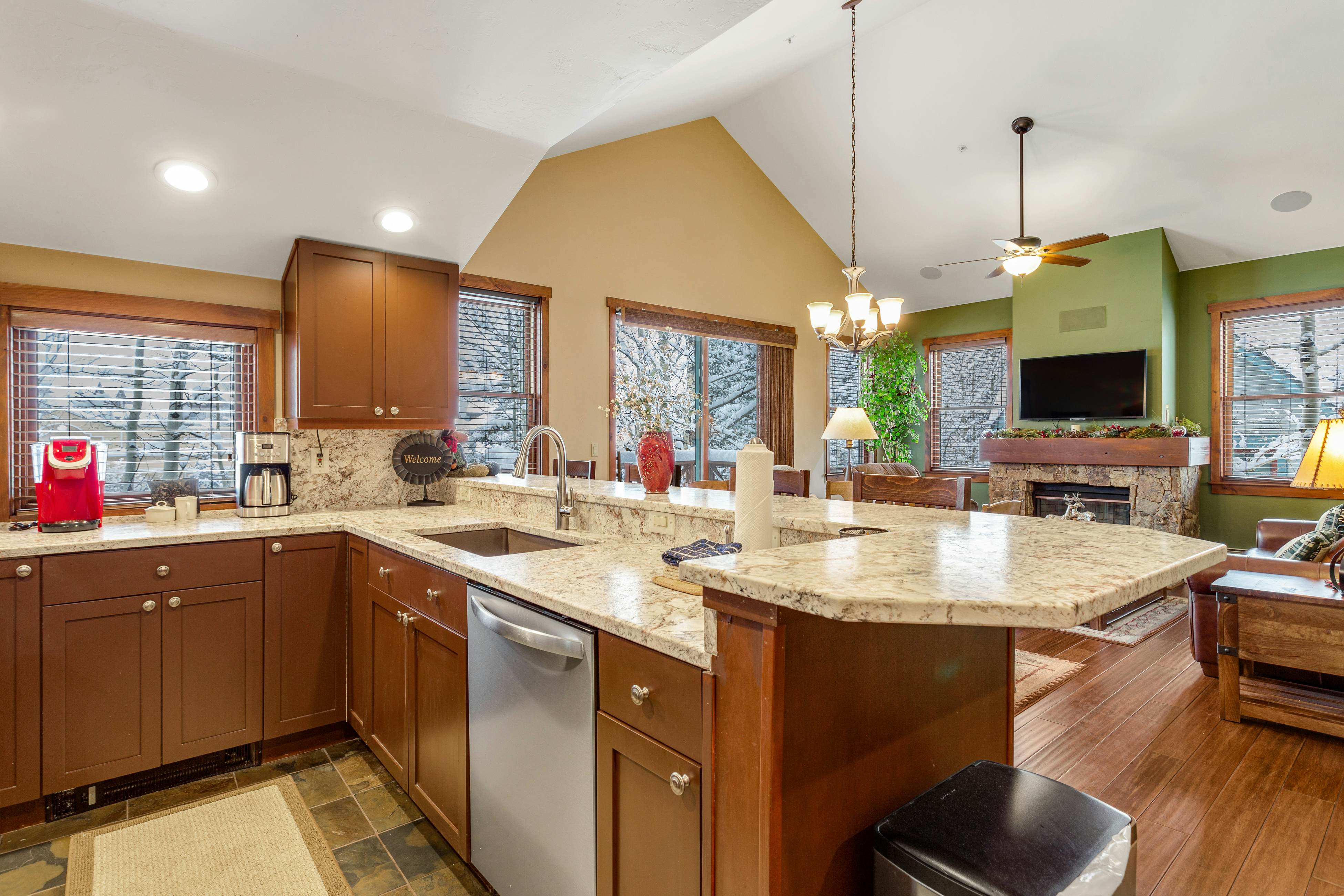 Main Street Junction #27