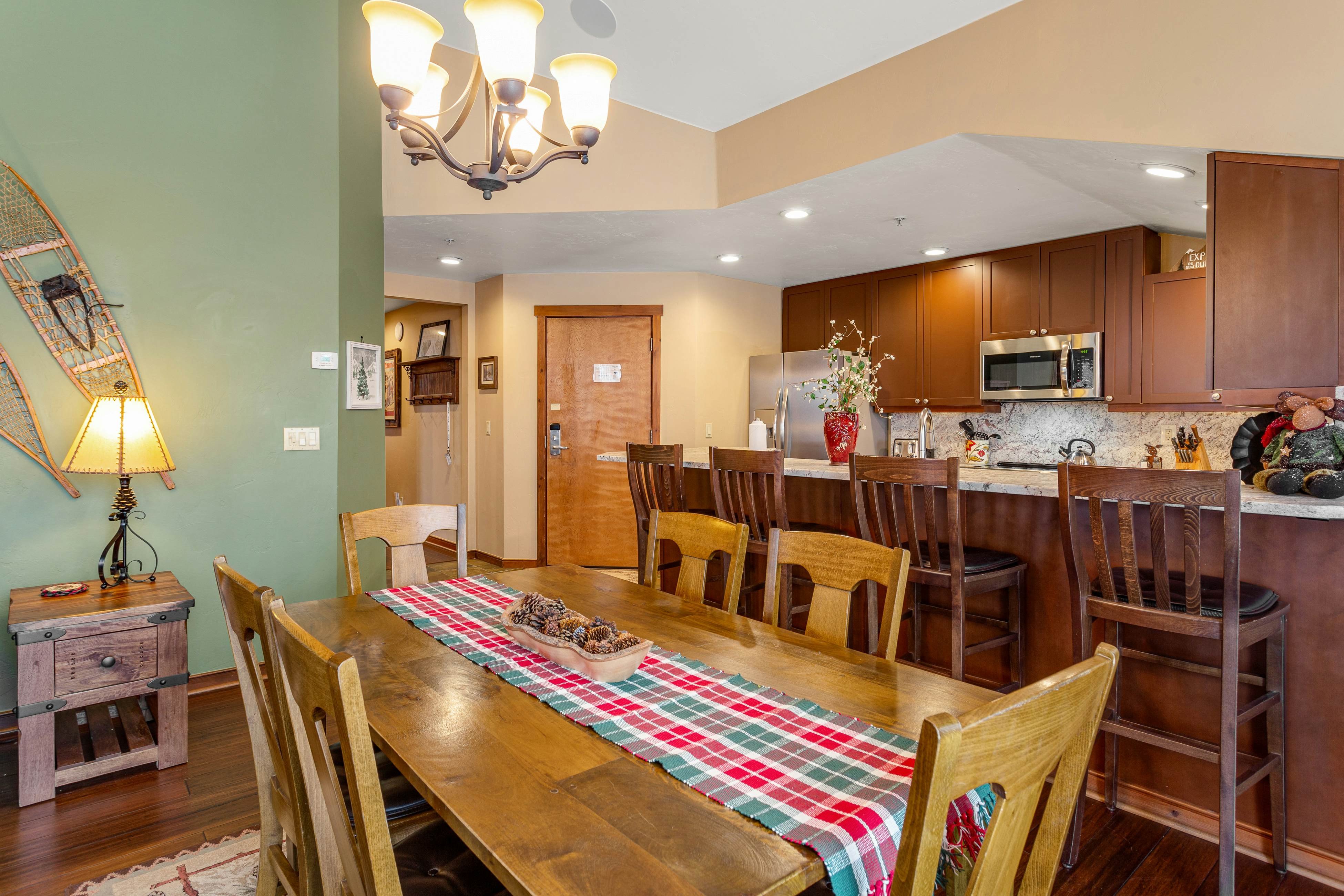 Main Street Junction #27