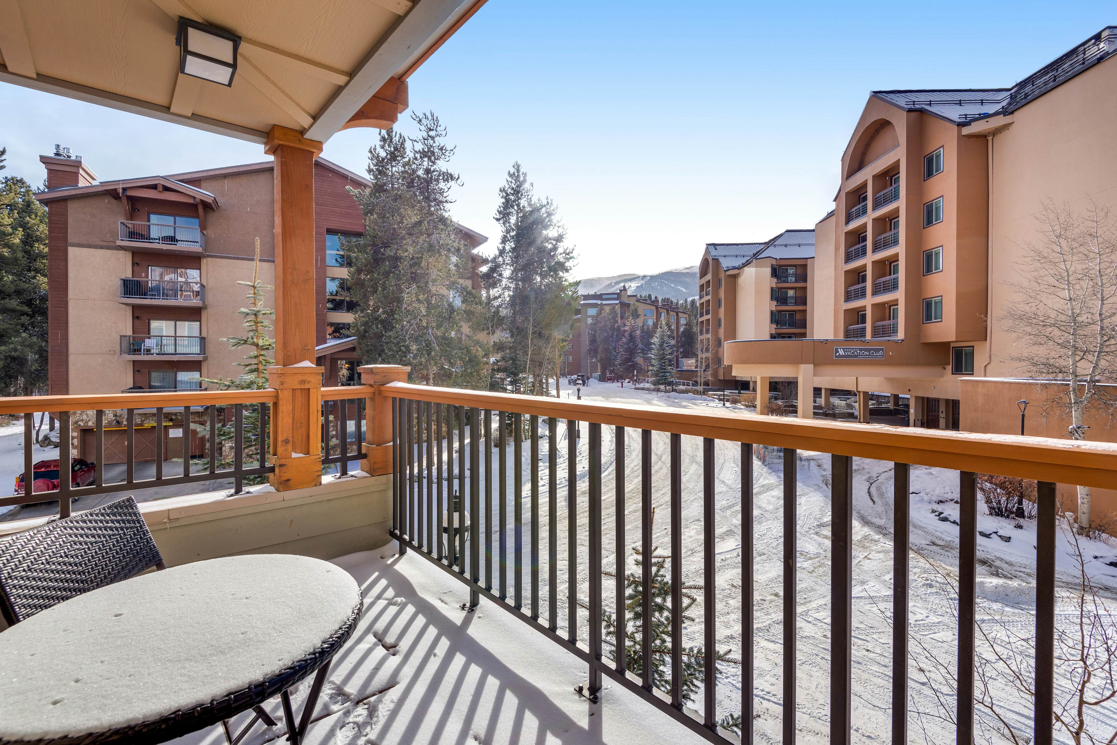 Water House On Main Street #6208