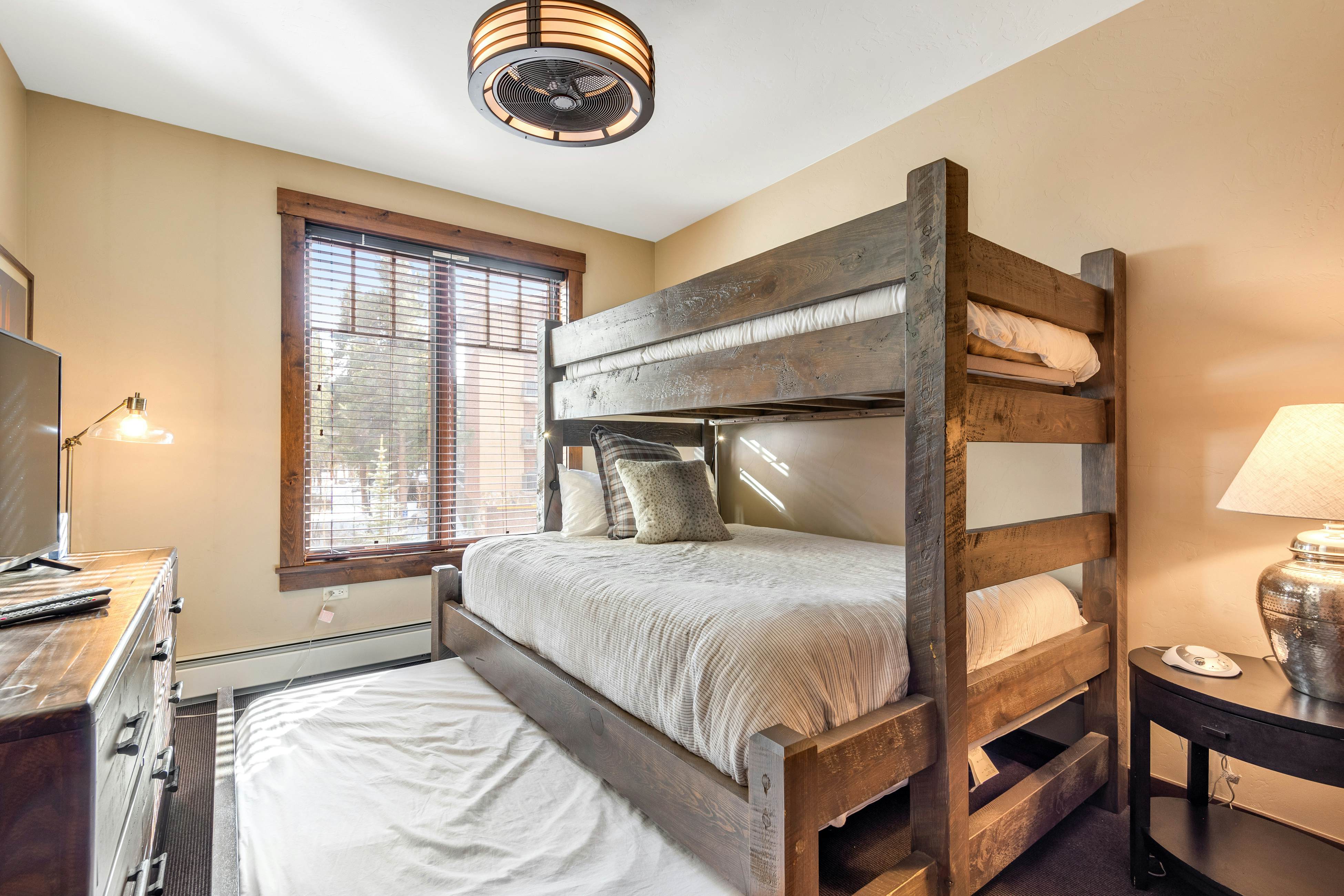 Water House On Main Street #6208