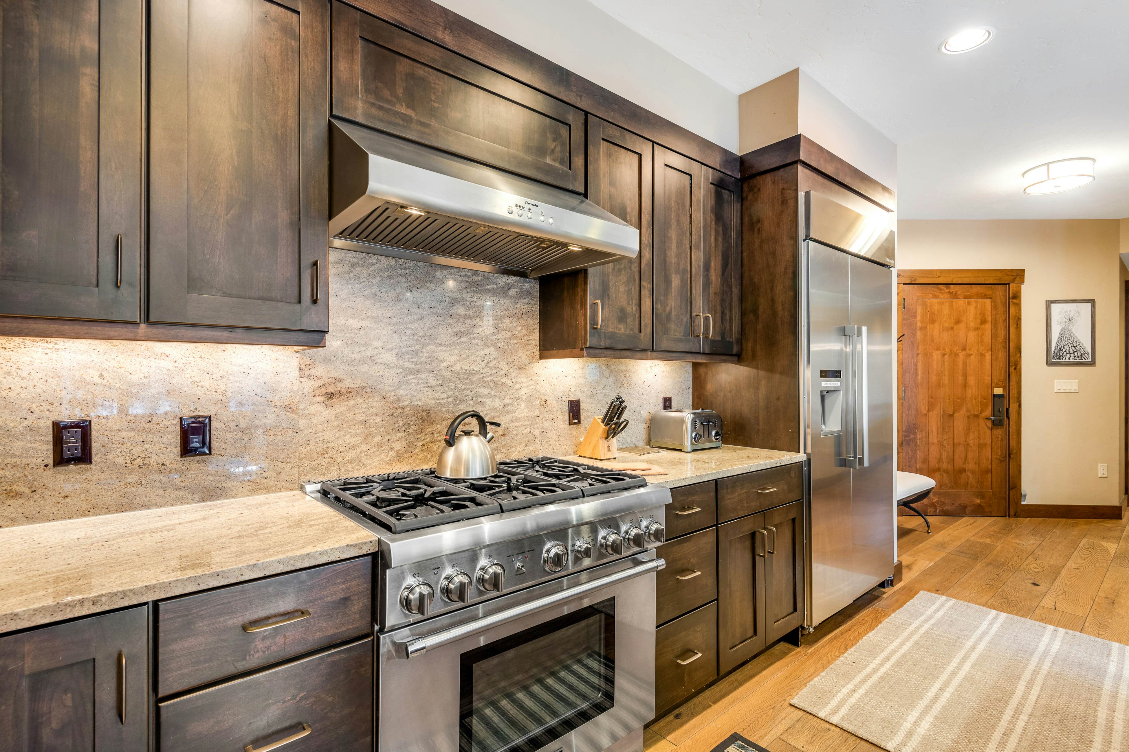 Water House On Main Street #6208