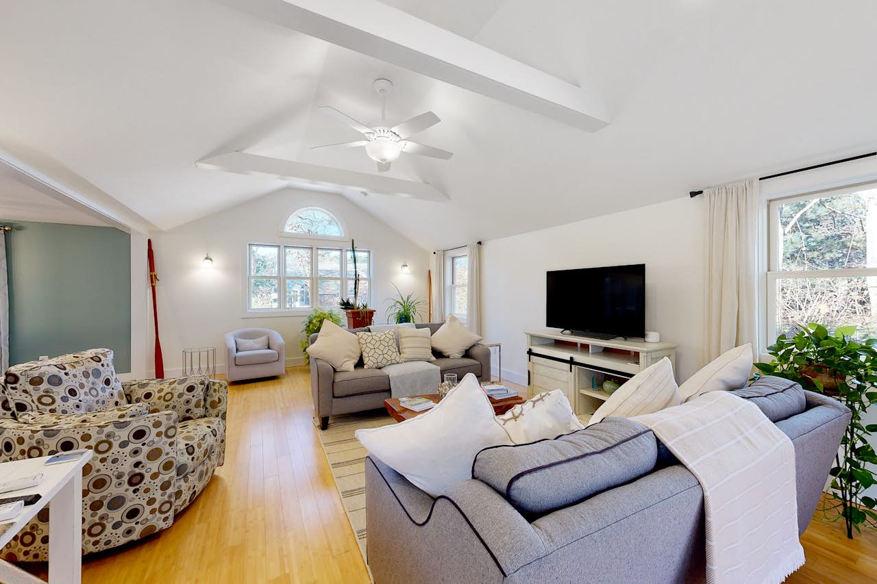 Katama Summer Breeze 2 BD Edgartown, MA Vacation Rental Vacasa