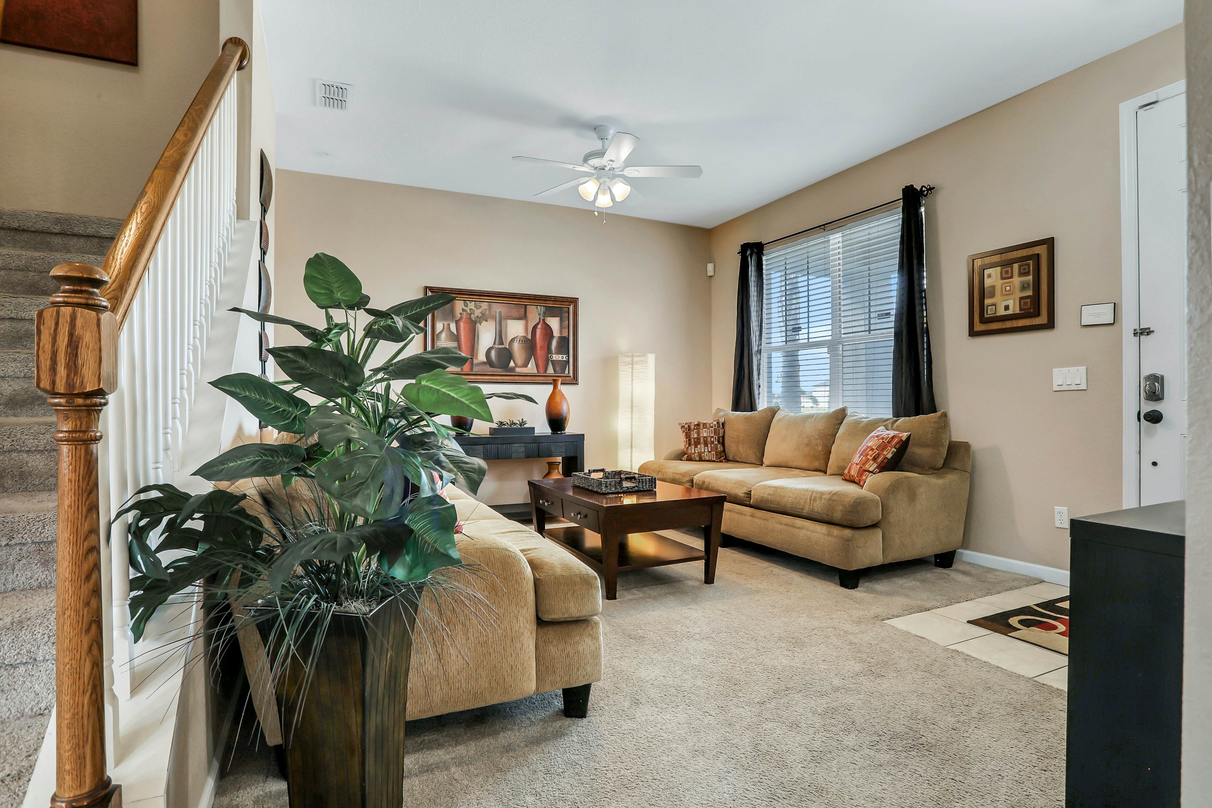 Castle Street Memories - Trafalgar Village Resort