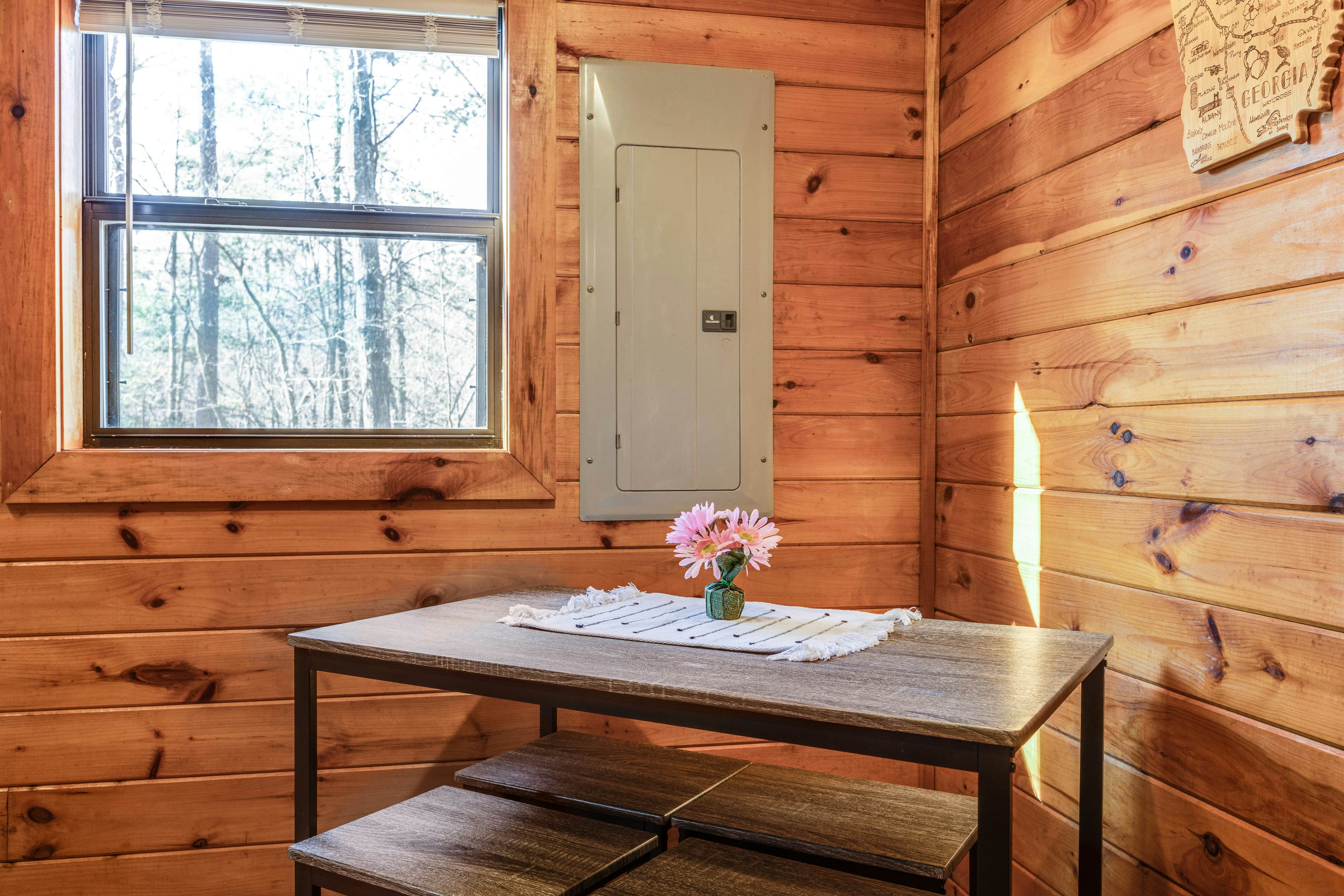 Hillside Hideaway 0 BD Blairsville, GA Vacation Rental Vacasa