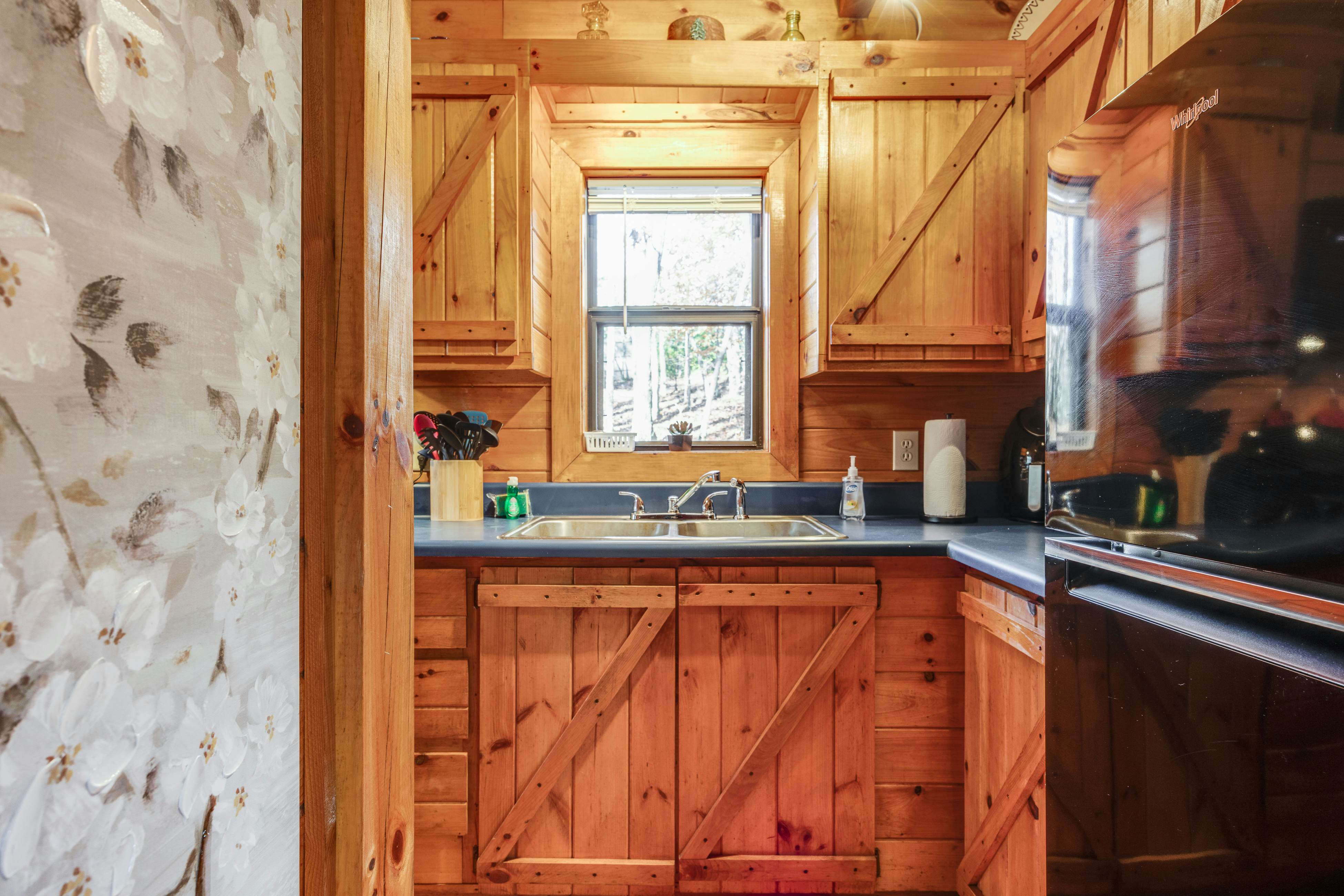 Hillside Hideaway 0 BD Blairsville, GA Vacation Rental Vacasa