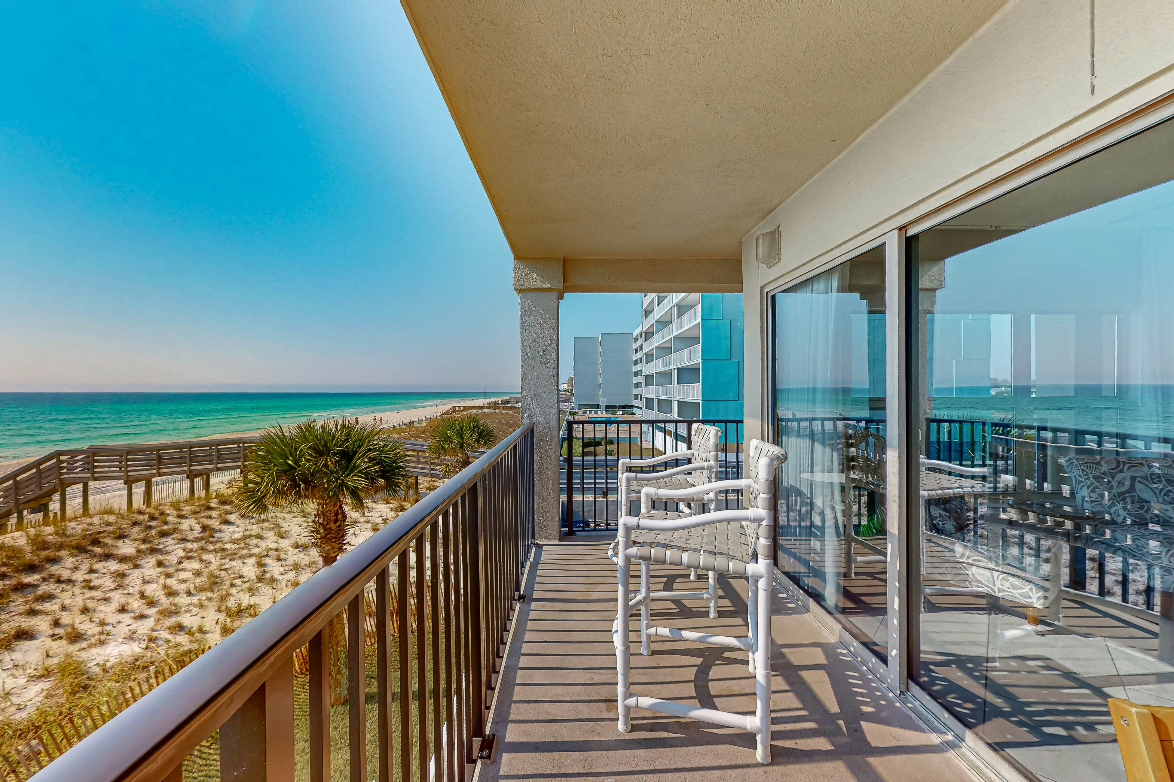 Emerald Towers West 2007