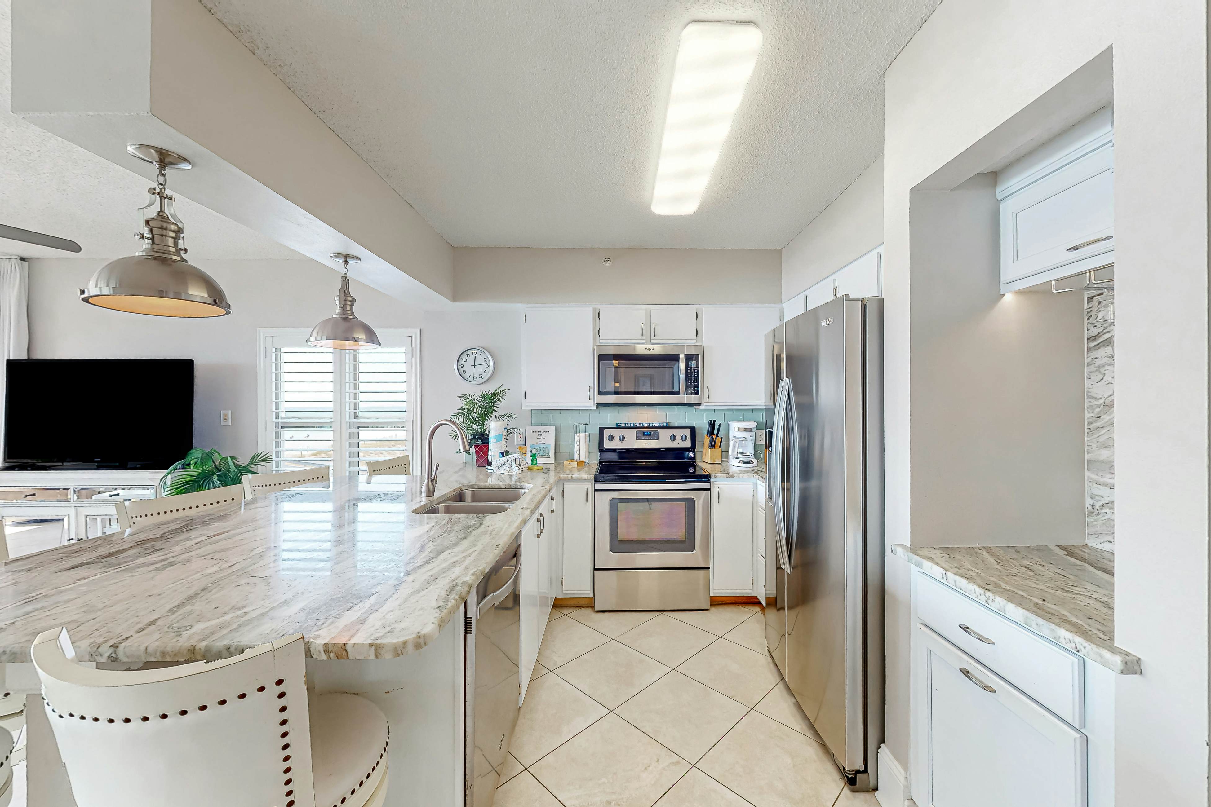 Emerald Towers West 2007