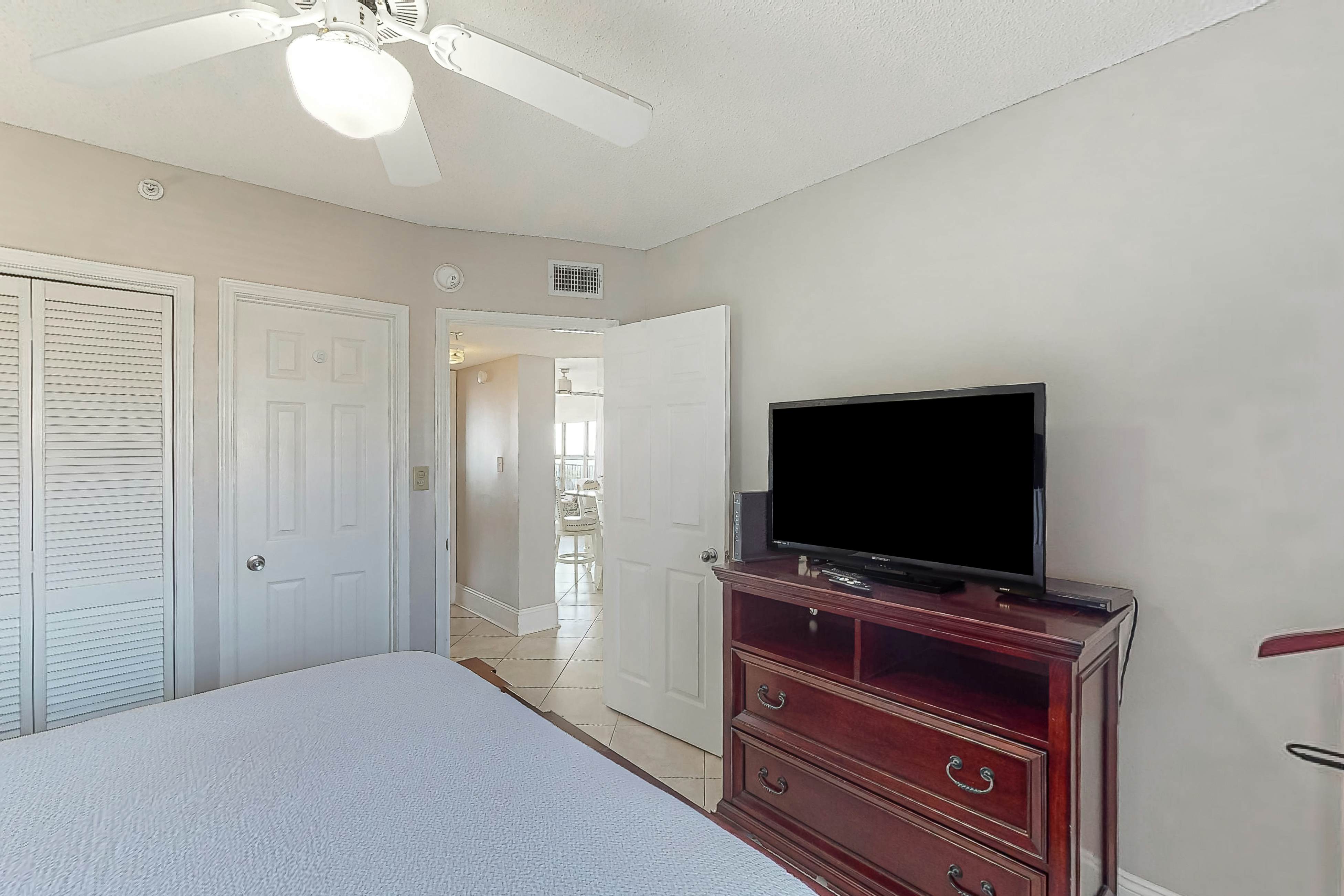 Emerald Towers West 2007