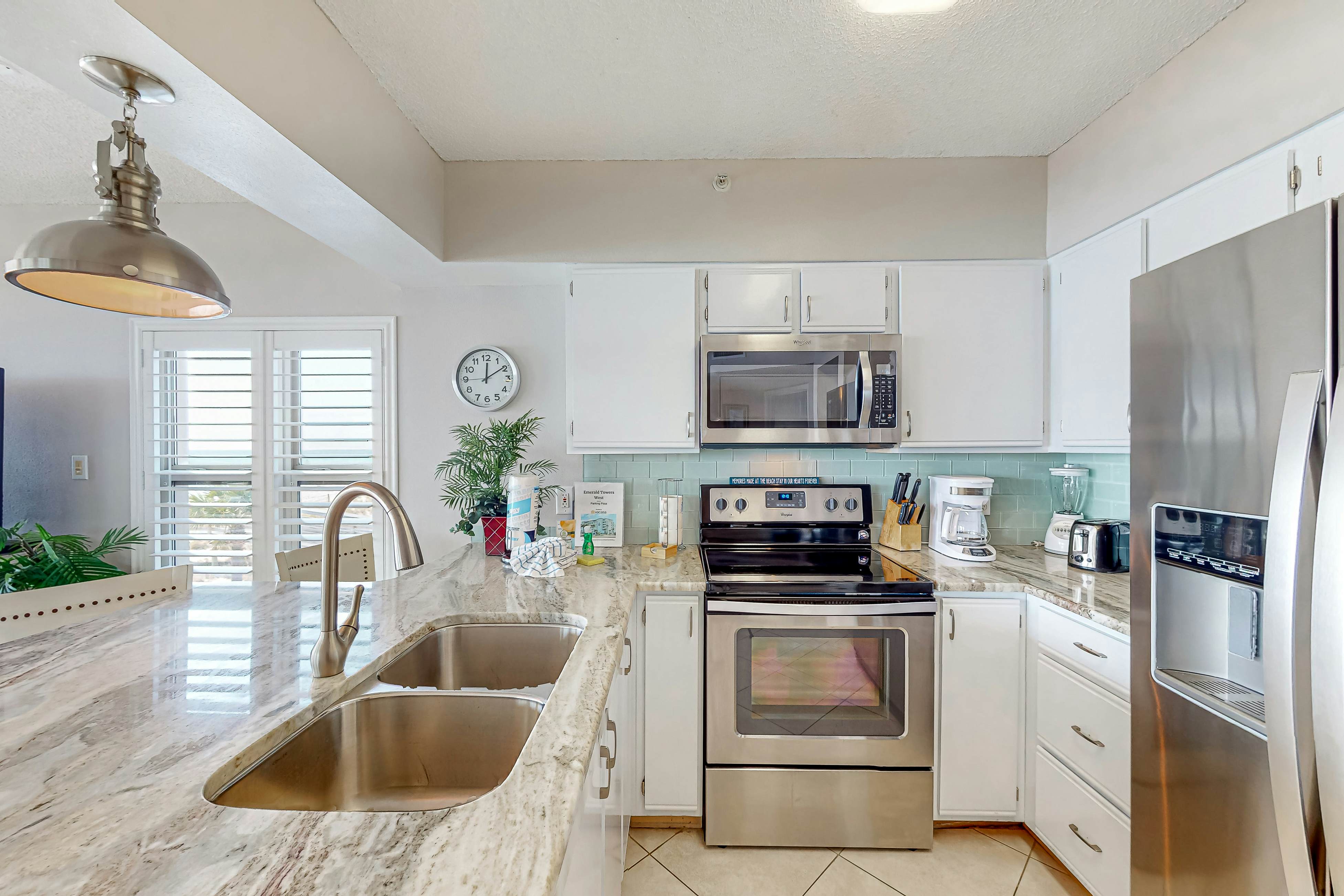 Emerald Towers West 2007