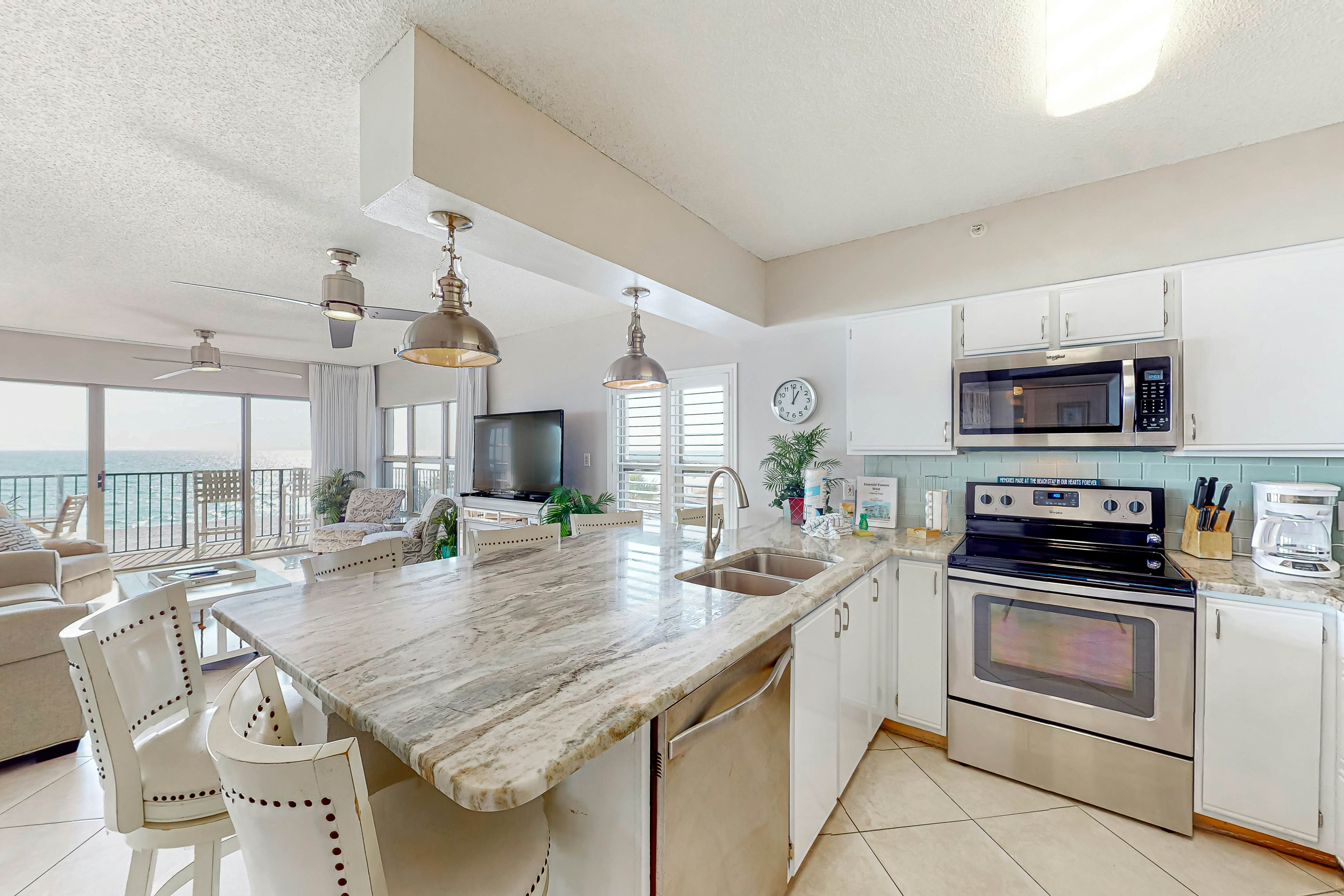 Emerald Towers West 2007