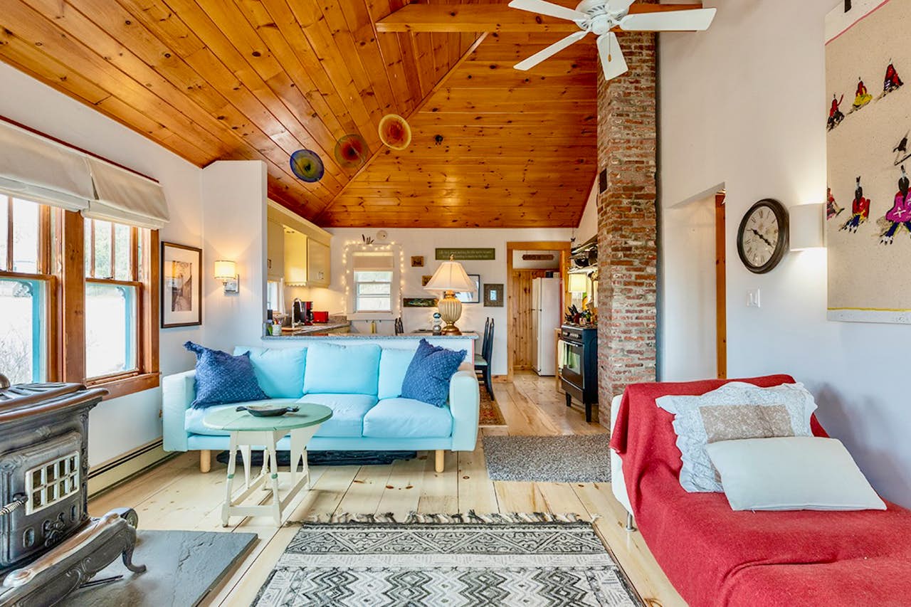 Blue Sky Cottage 2 BD South Thomaston, ME Vacation Rental Vacasa