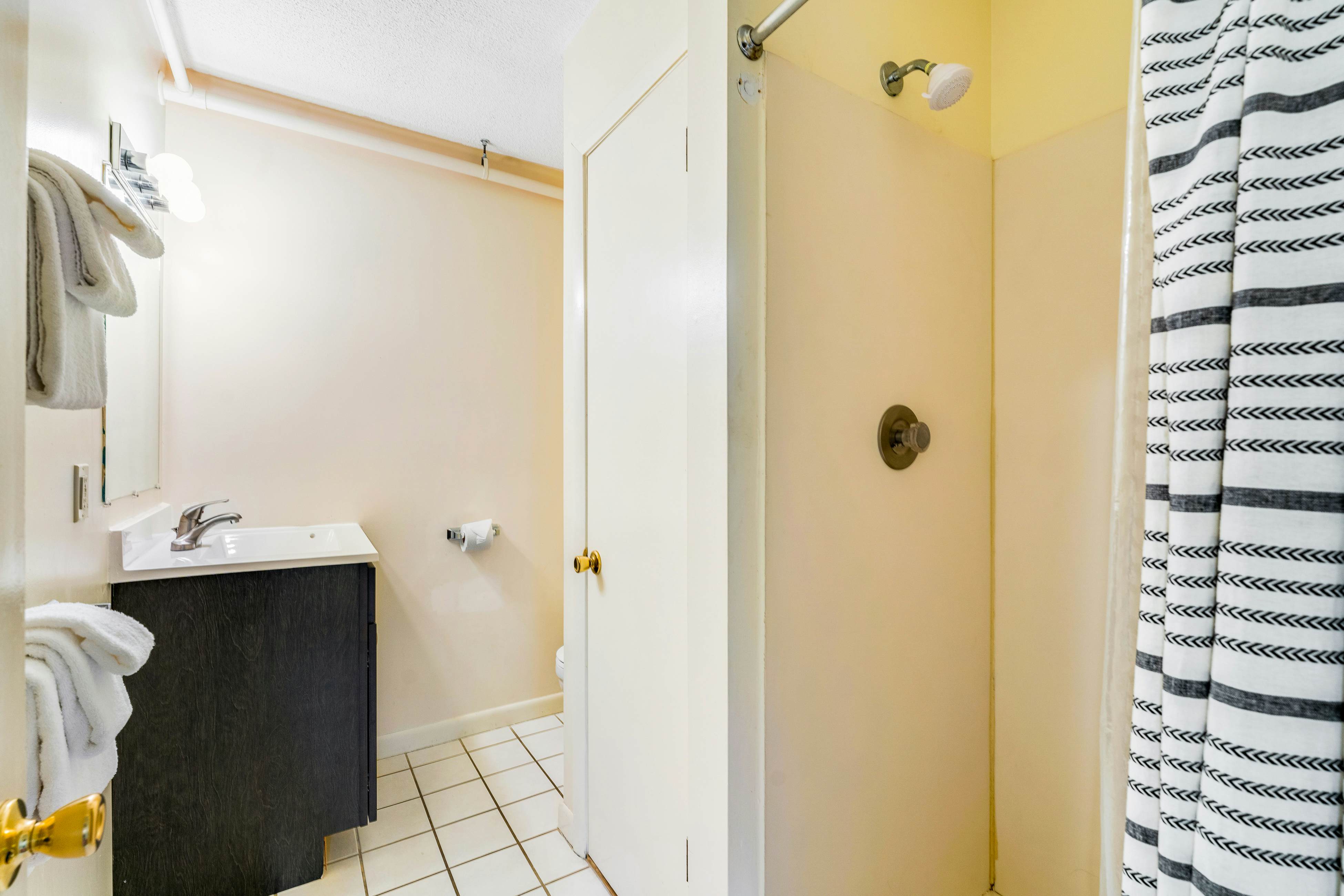 Mountainside Resort F303