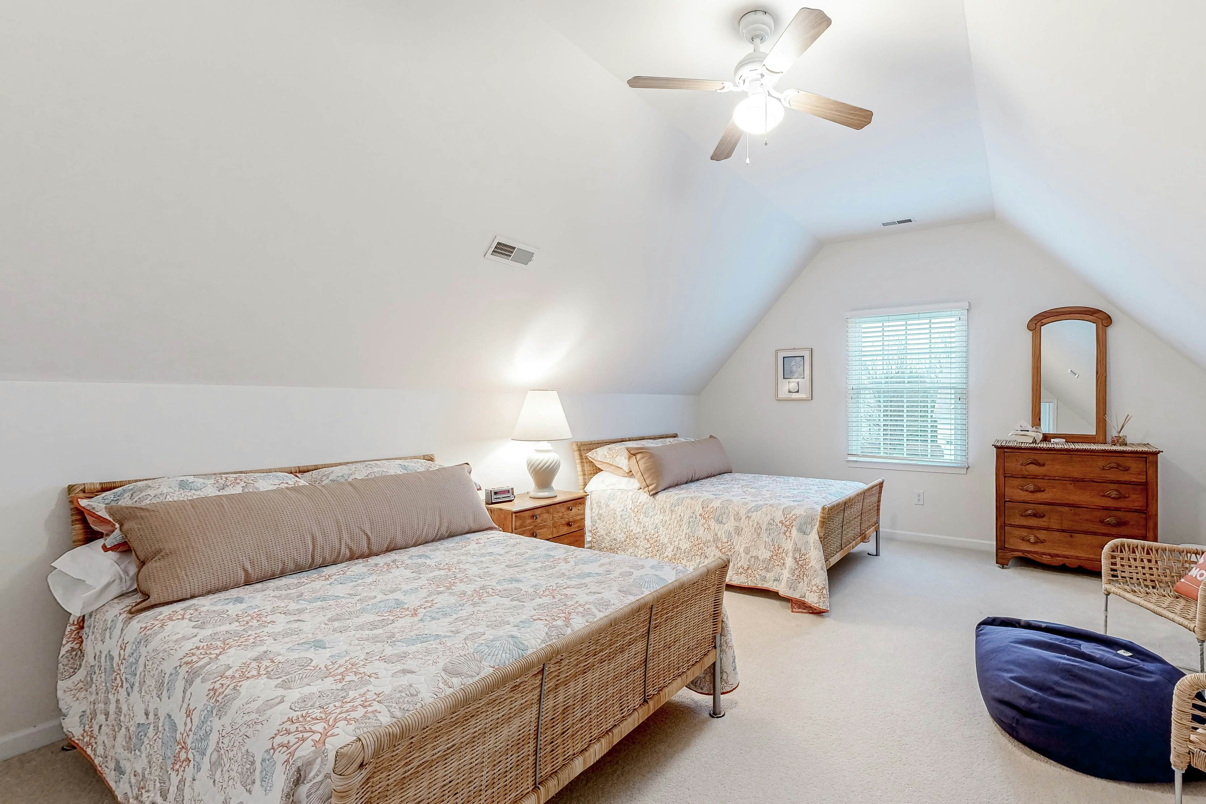 Bethany Lakes --- 38358 Virginia Dr