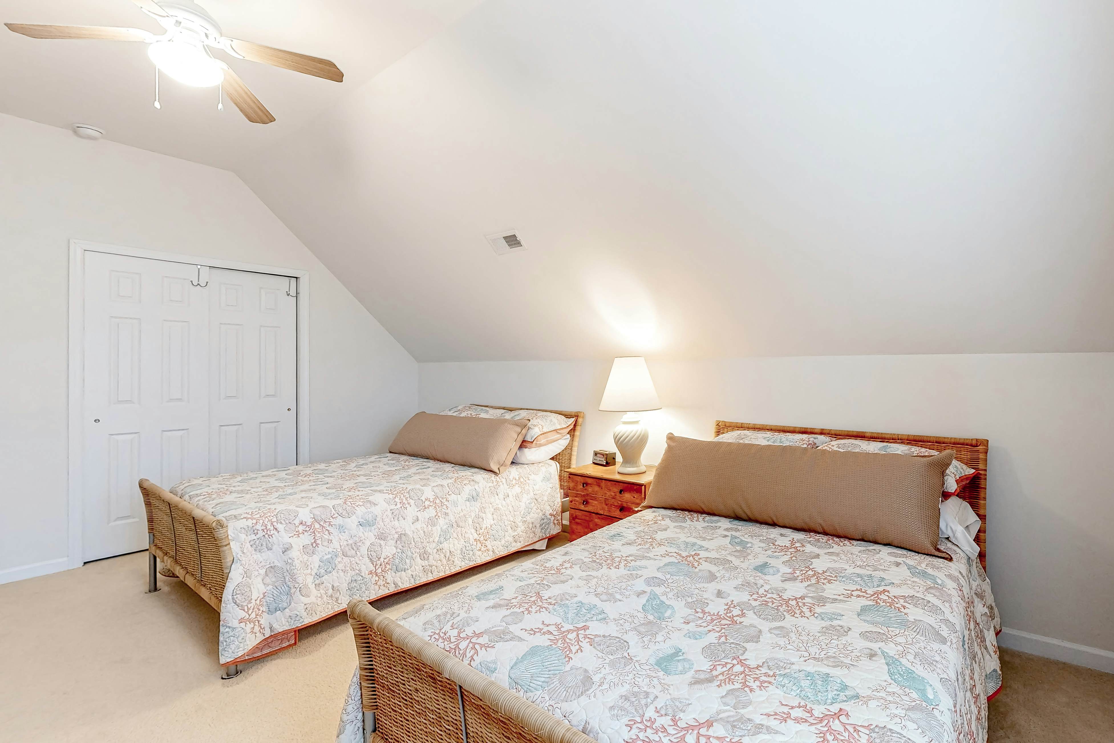 Bethany Lakes --- 38358 Virginia Dr