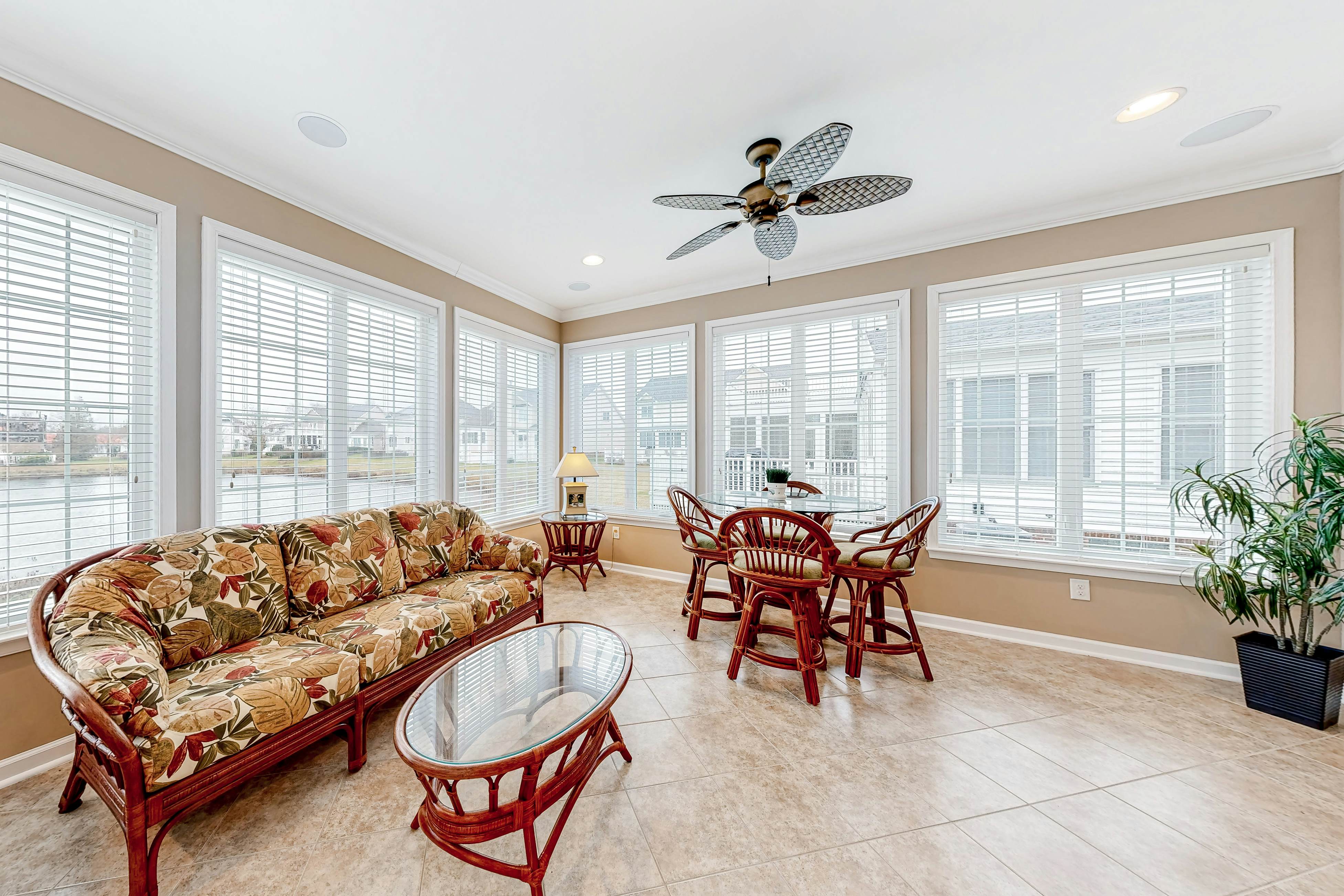 Bethany Lakes --- 38358 Virginia Dr