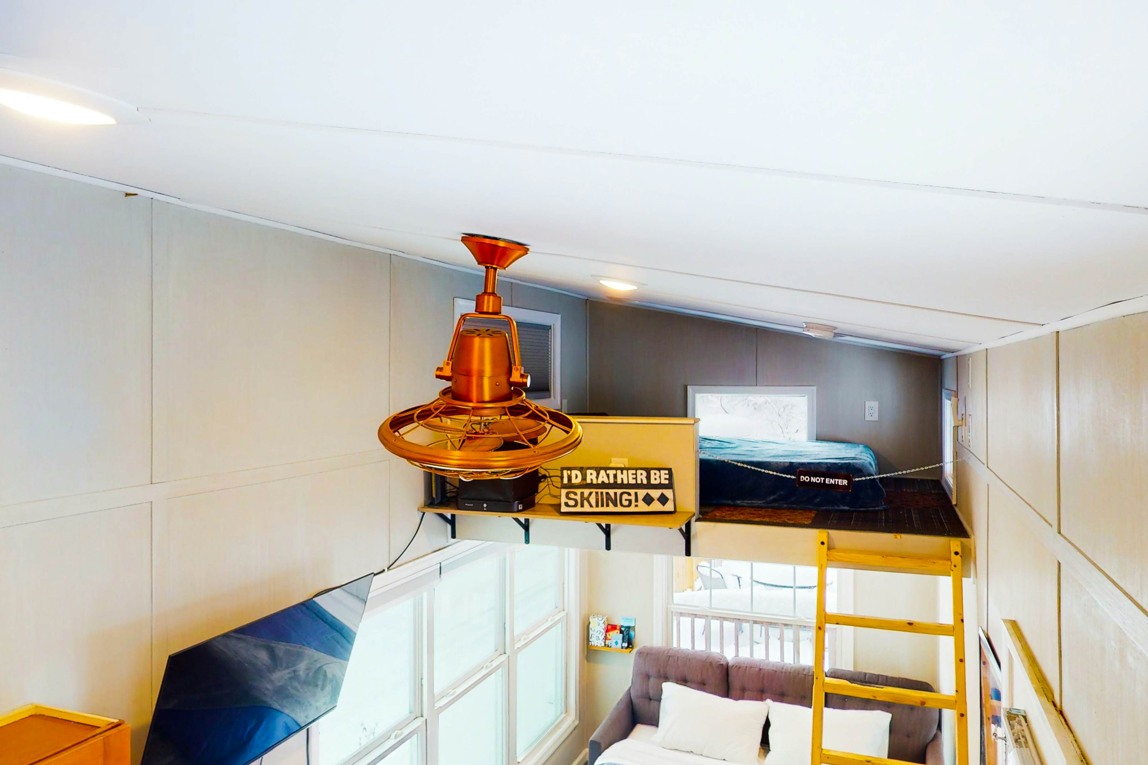 Tiny Homes on Pleasant