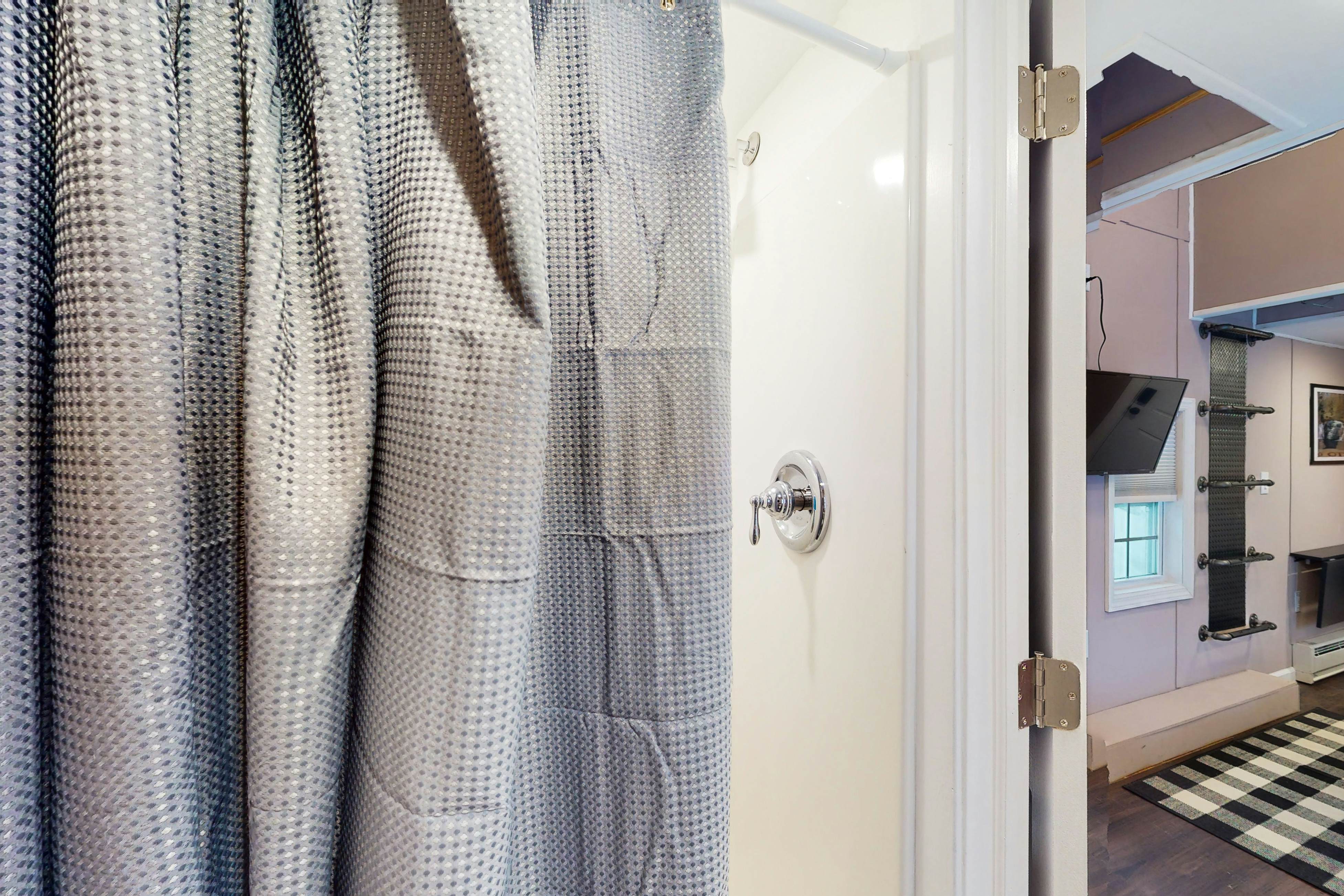 Tiny Homes on Pleasant