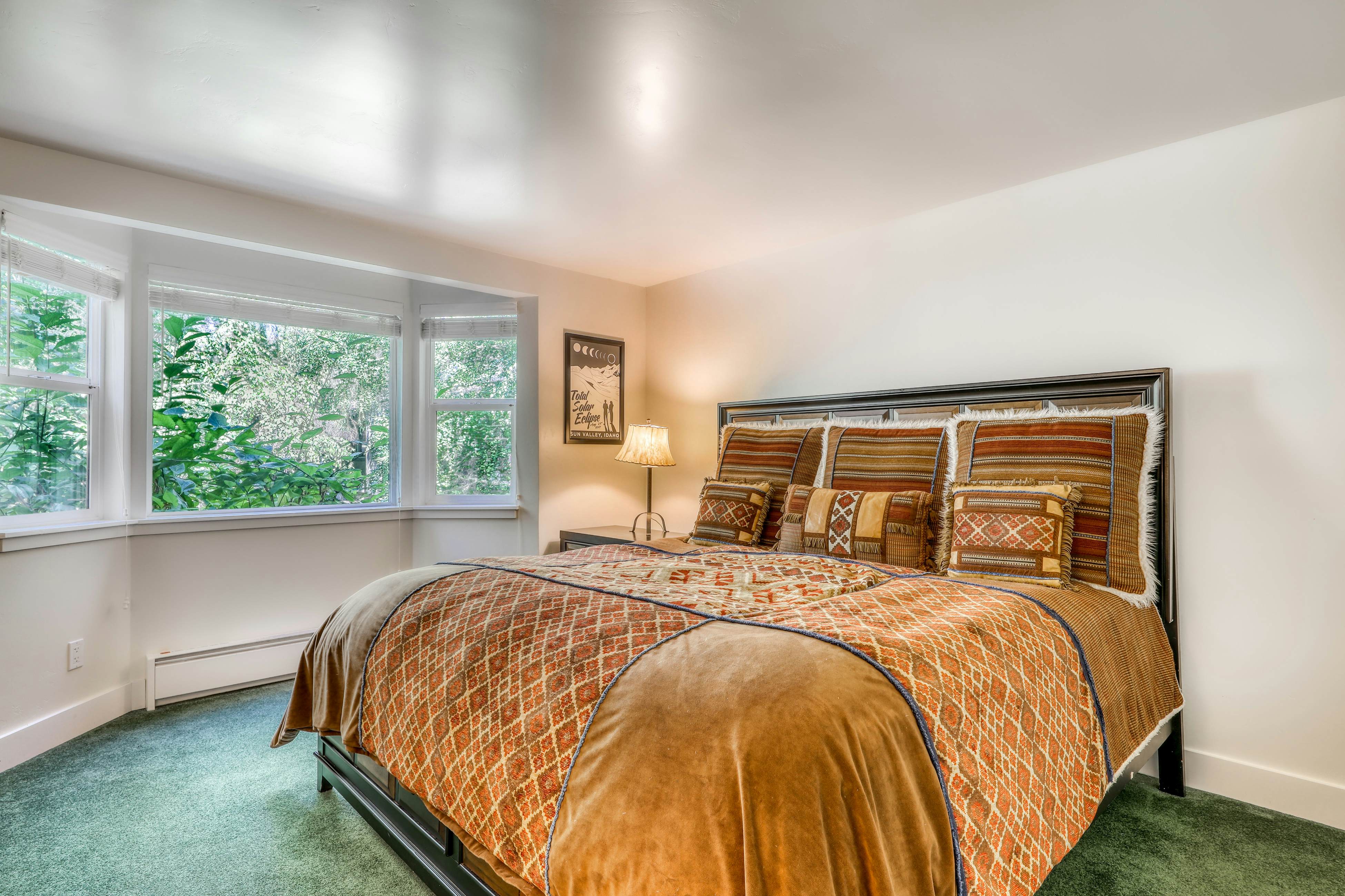 Single Level Ranch Condo in Elkhorn