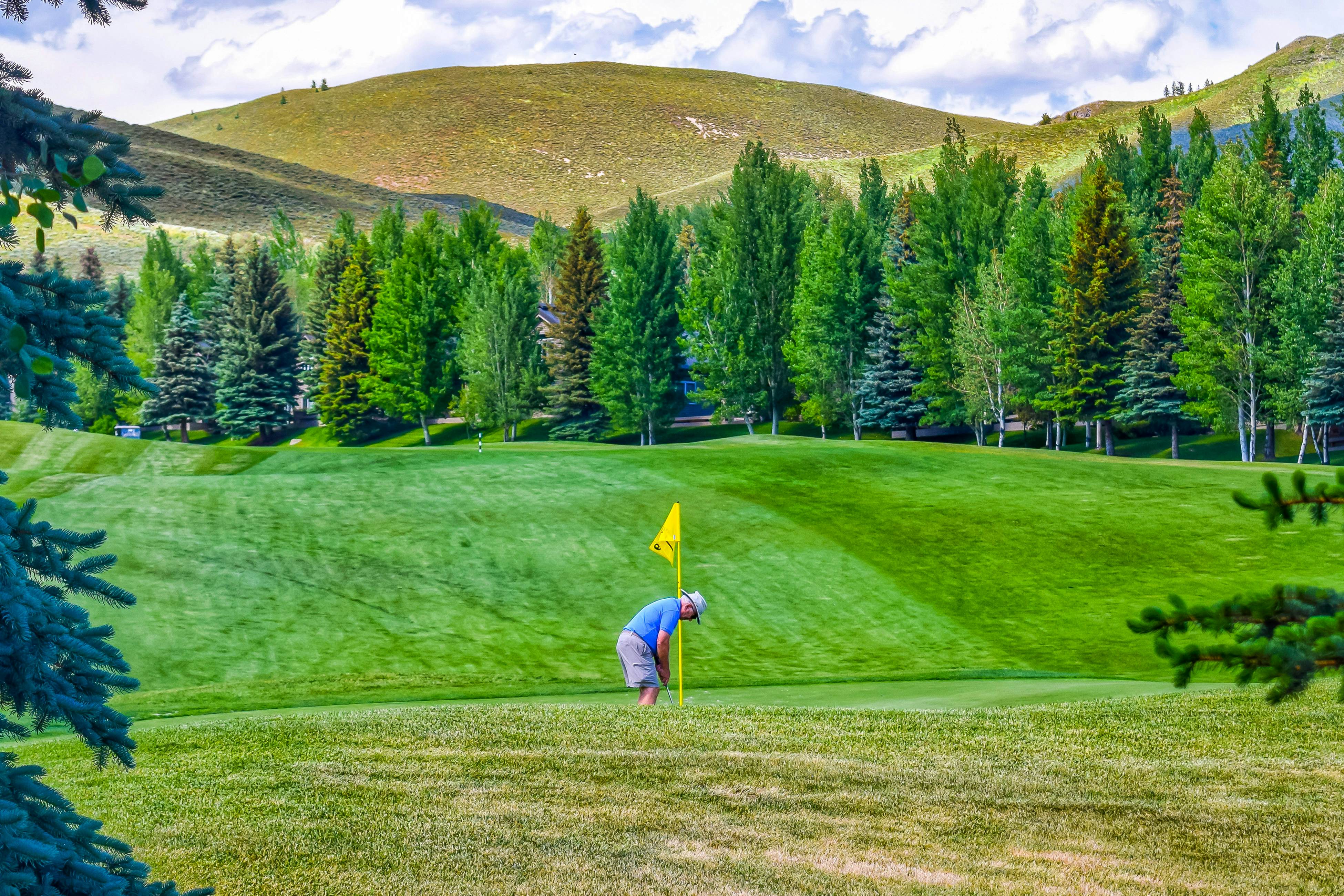 Single Level Ranch Condo in Elkhorn