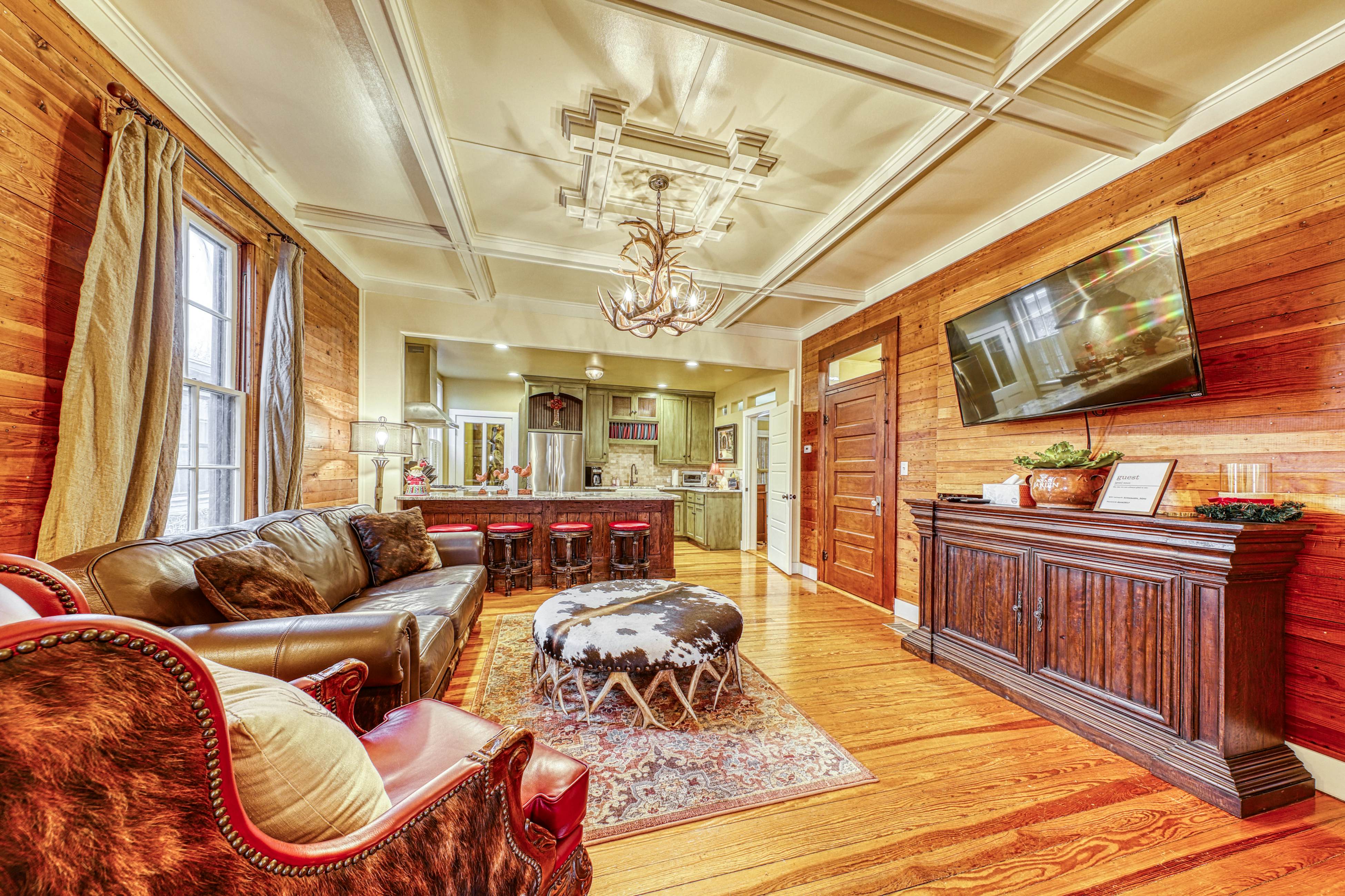 Durst Haus 2 BD Fredericksburg, TX Vacation Rental Vacasa