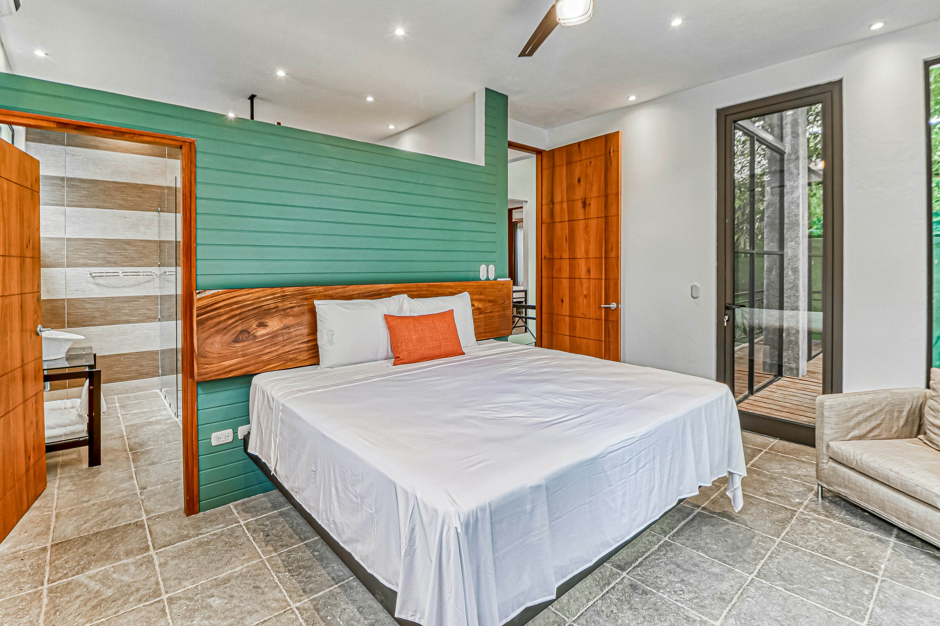 Casa de Agua 3 BD Quepos, Pu Vacation Rental Vacasa