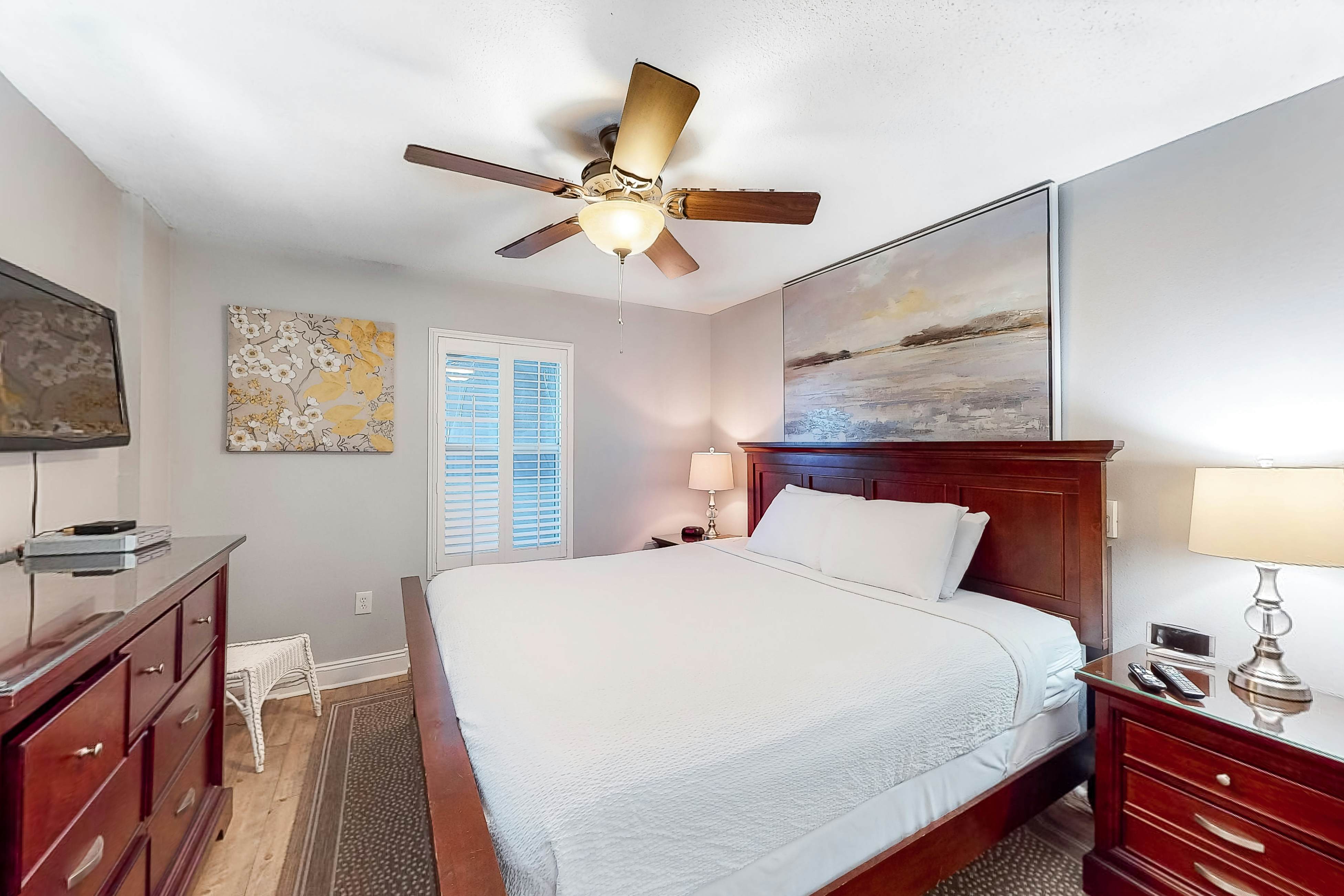 Pelican Beach Resort 305