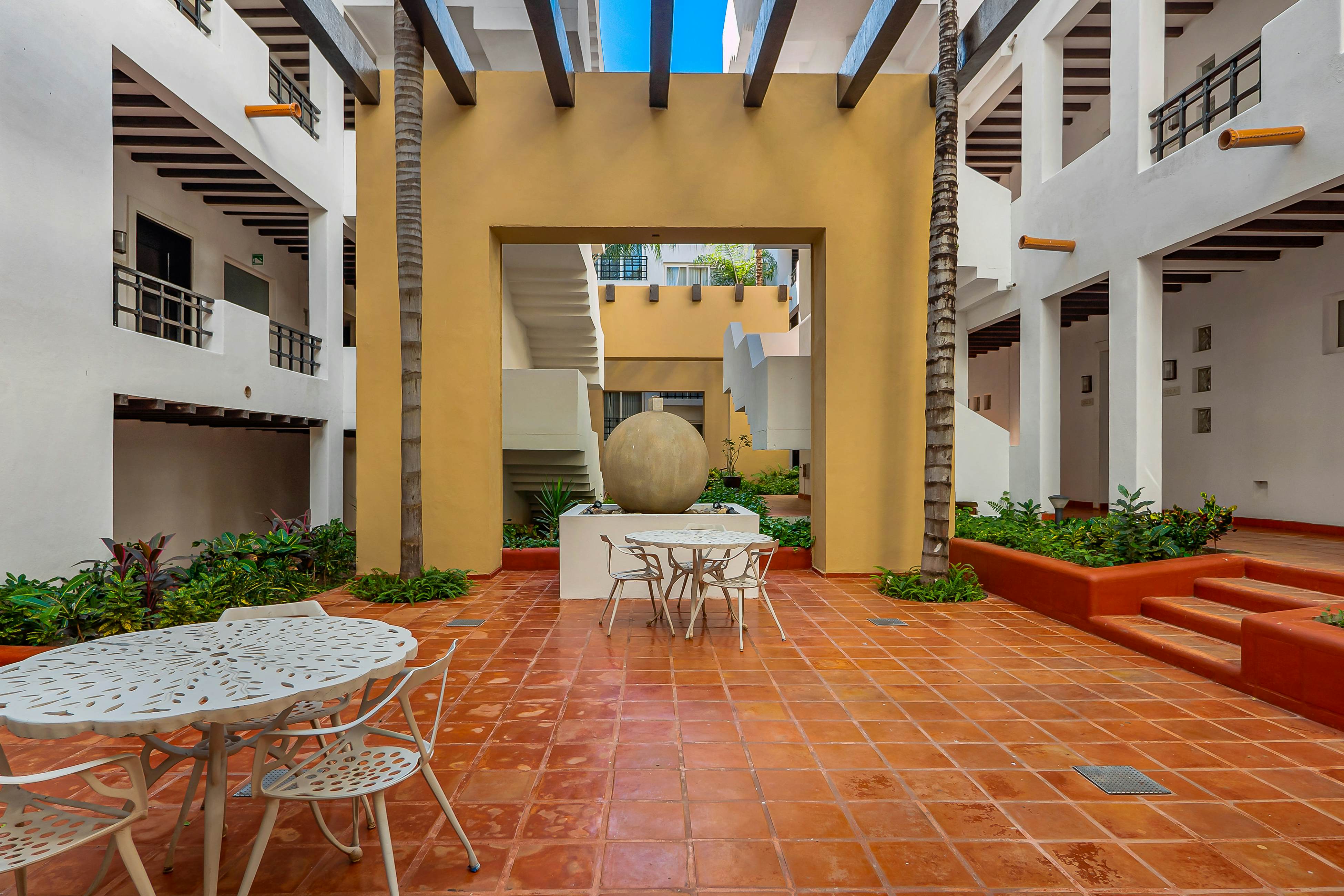 Condominios Taheima # 2110A