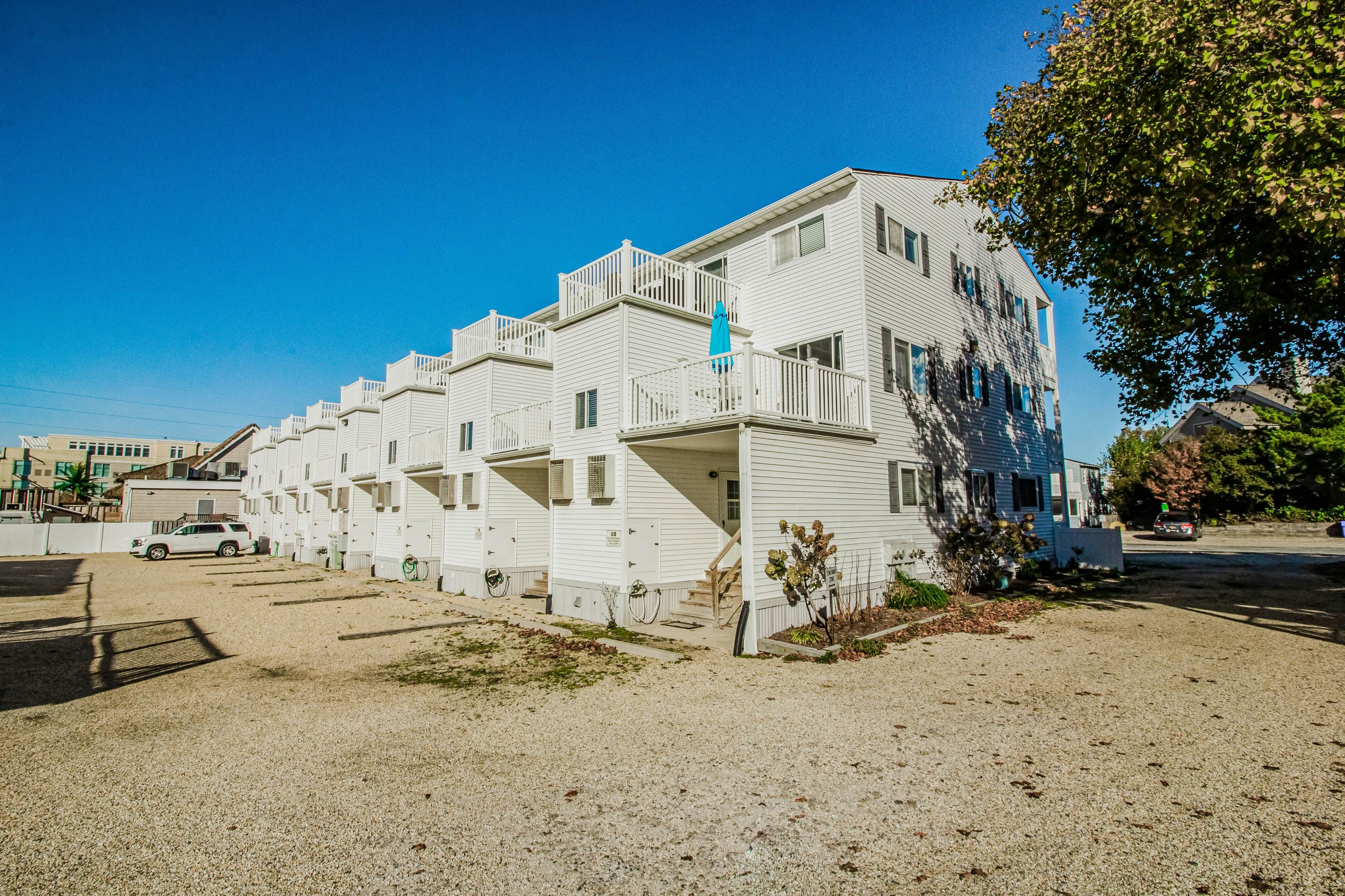 Dewey Villas - 24 Dickinson Ave, Unit #8B