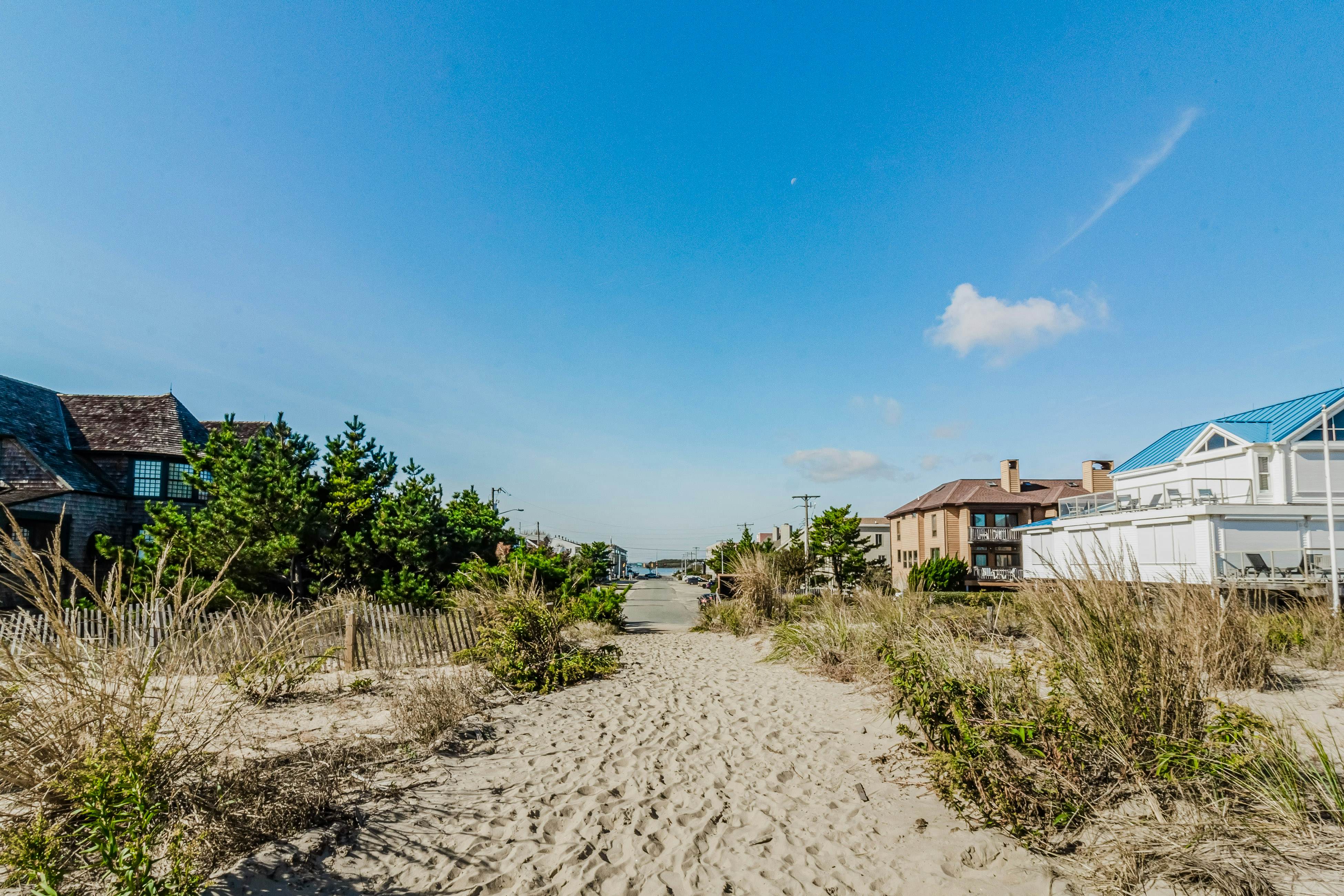 Dewey Villas - 24 Dickinson Ave, Unit #8B