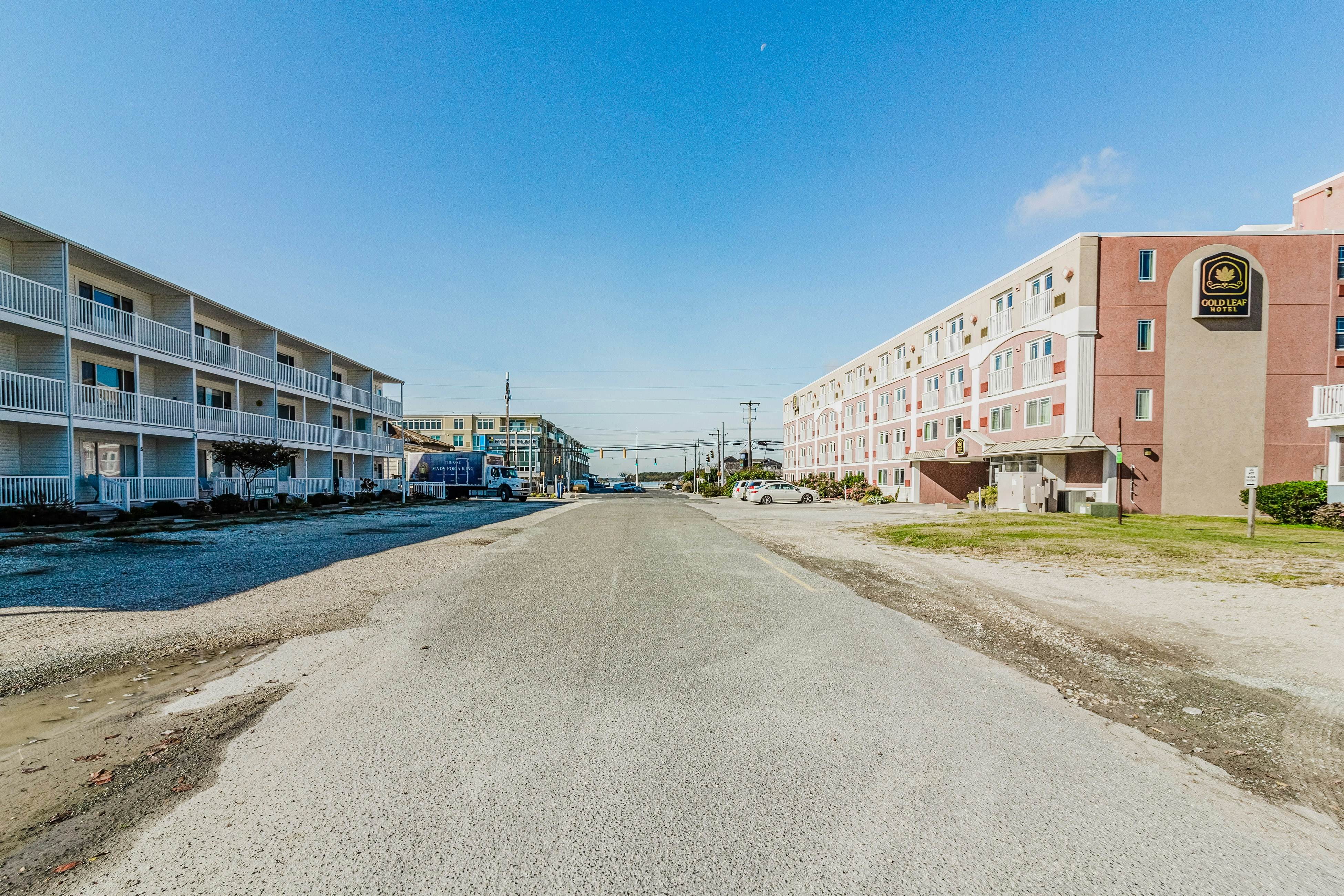 Dewey Villas - 24 Dickinson Ave, Unit #8B